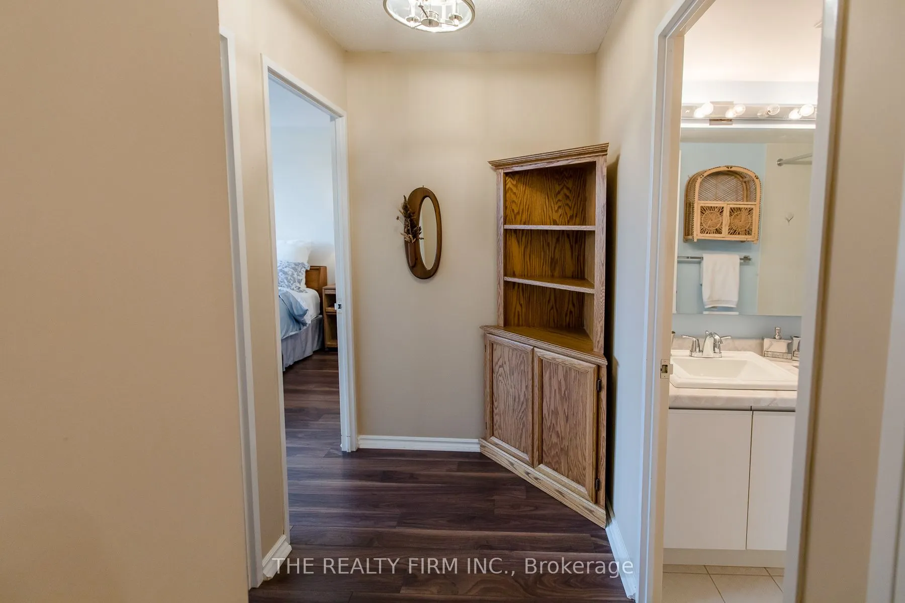 100 County Court Boulevard, #406