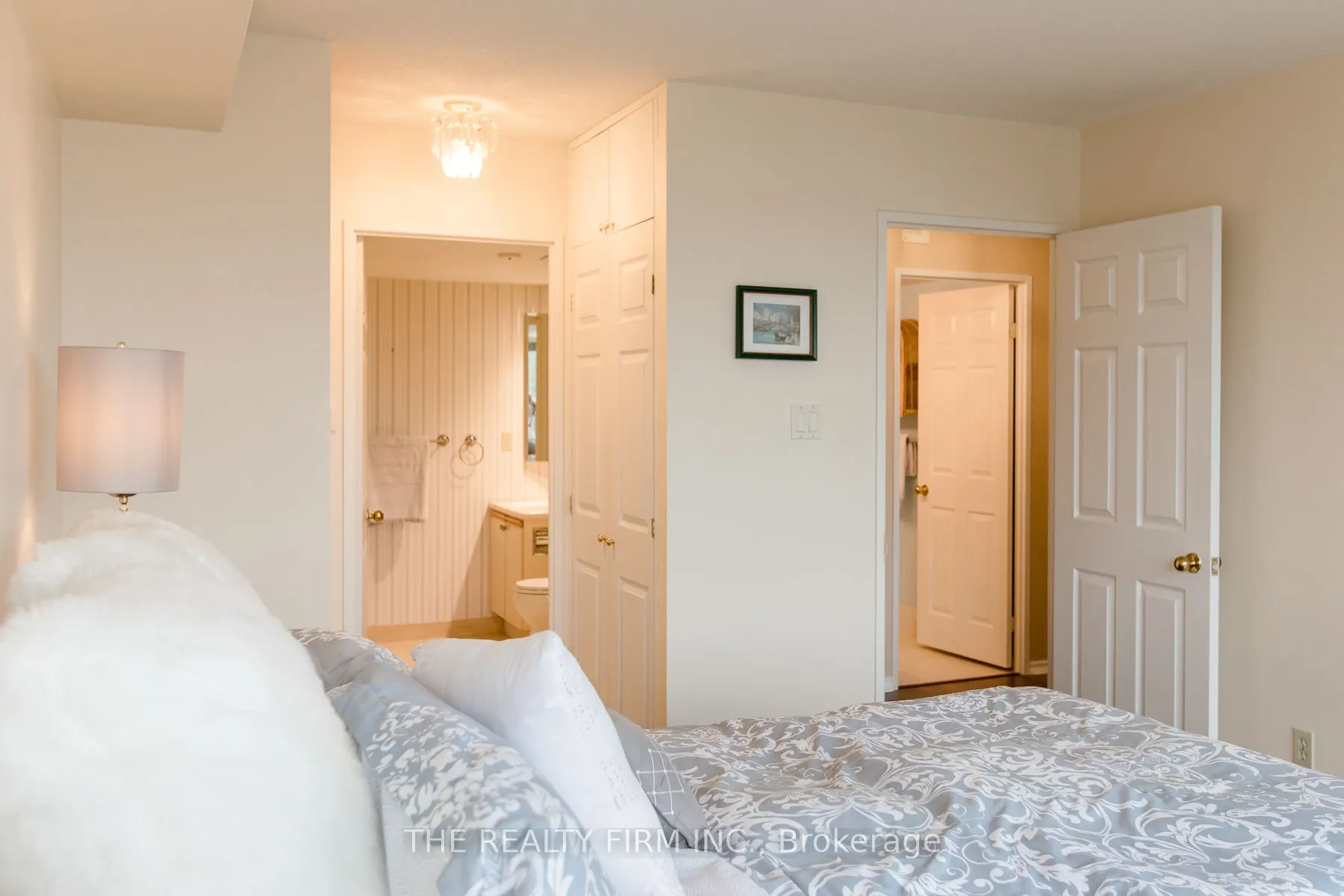 100 County Court Boulevard, #406