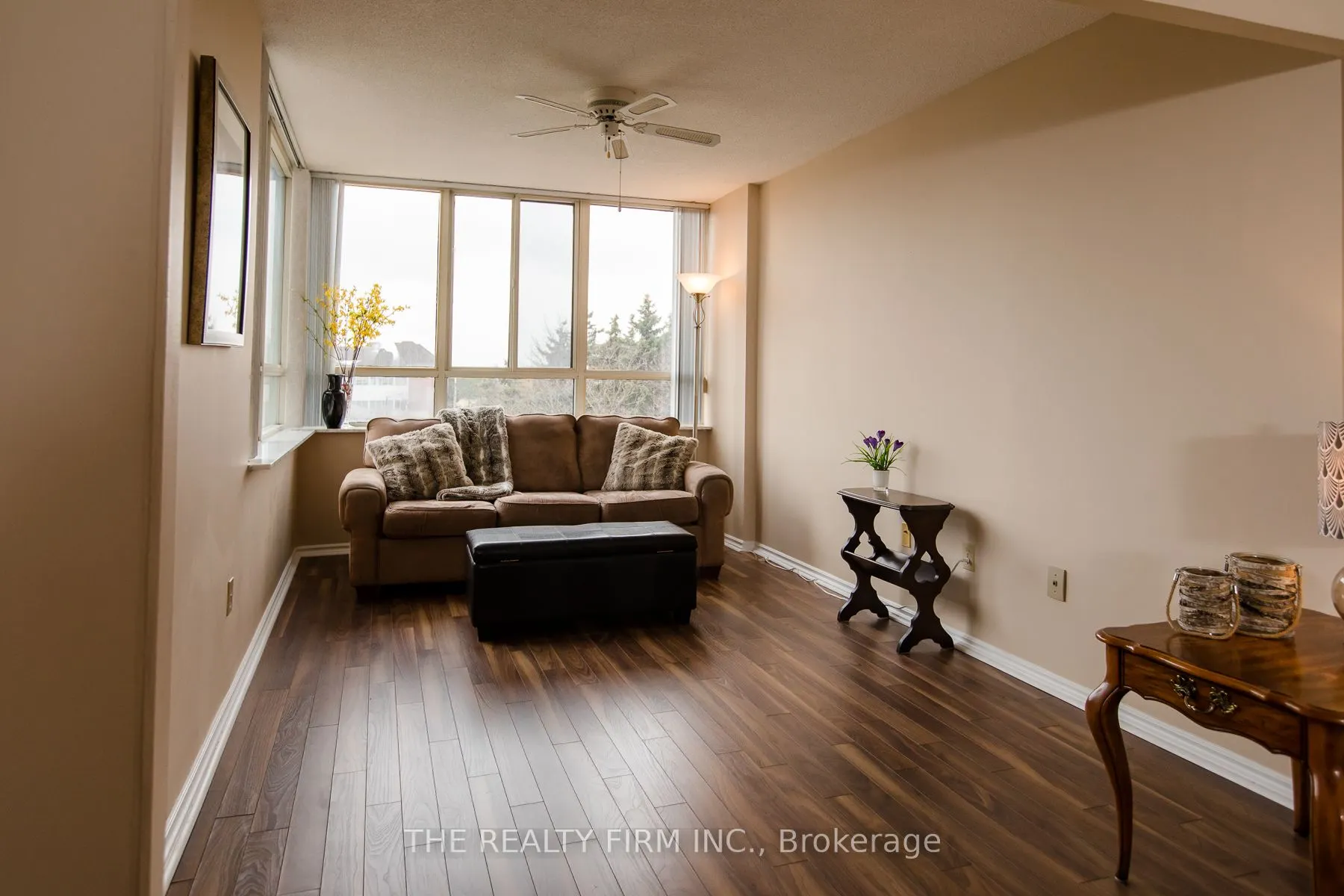100 County Court Boulevard, #406