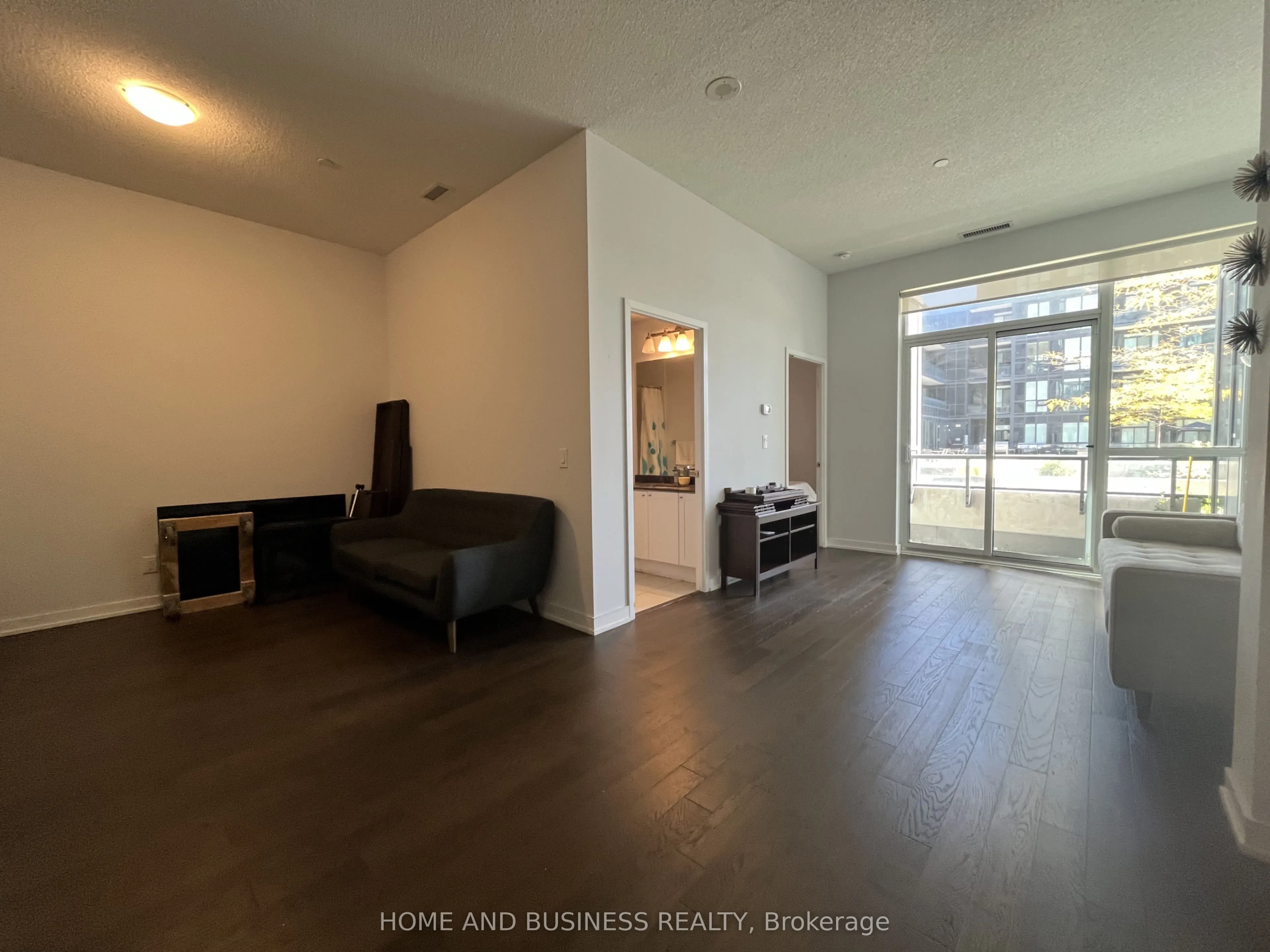 510 Curran Place, #402