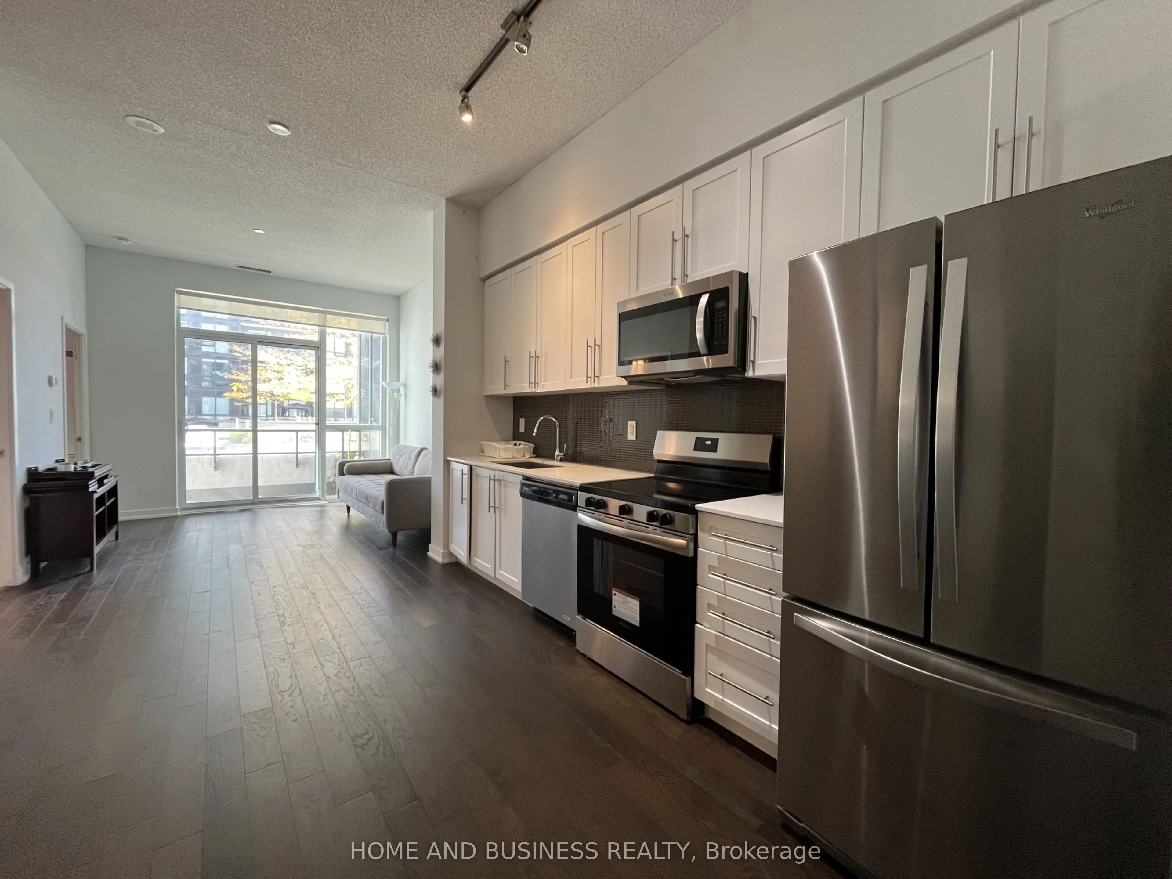 510 Curran Place, #402
