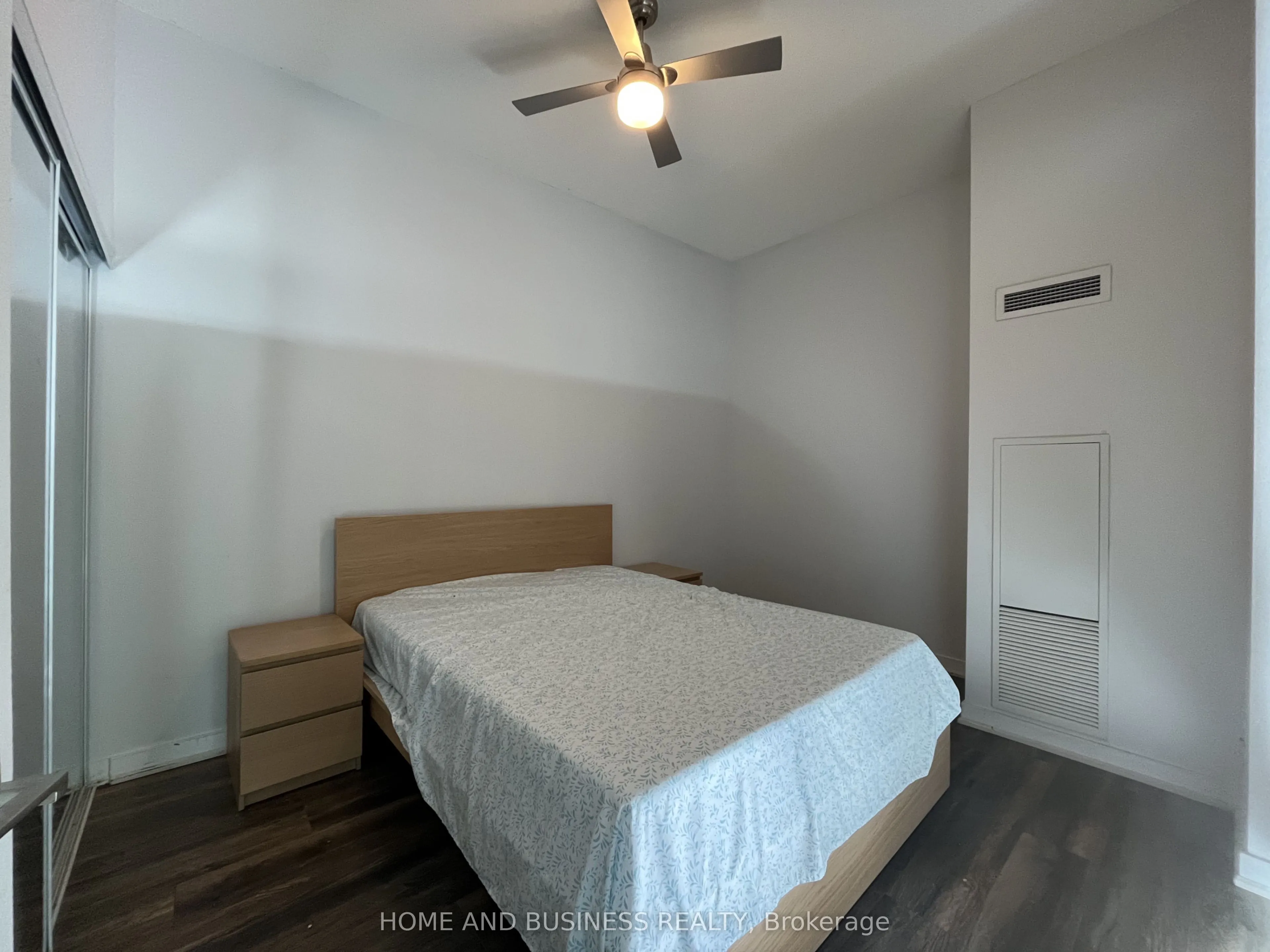 510 Curran Place, #402