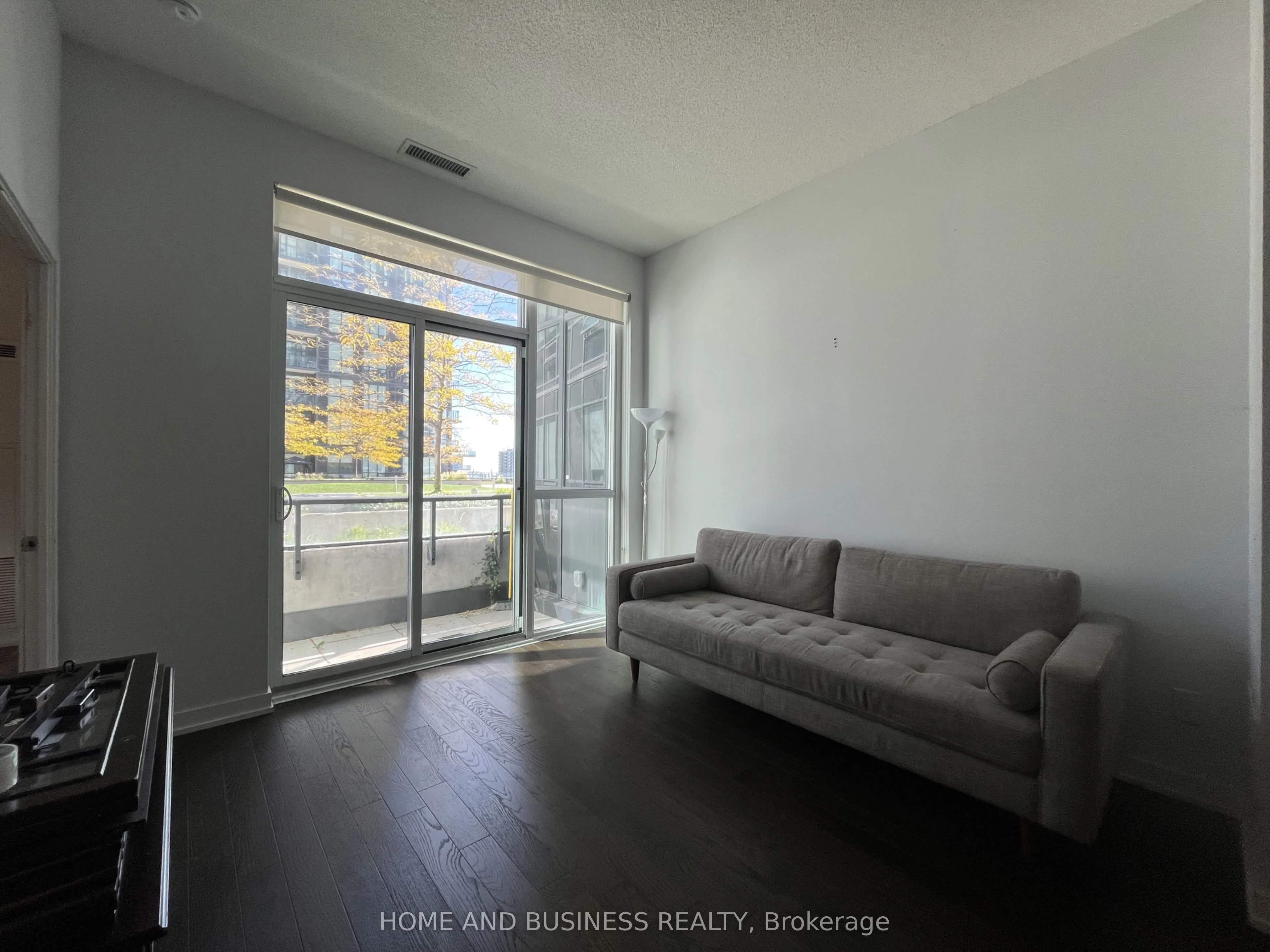 510 Curran Place, #402