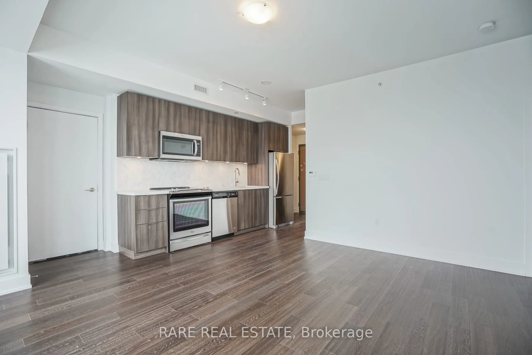 30 Shore Breeze Drive, #5902