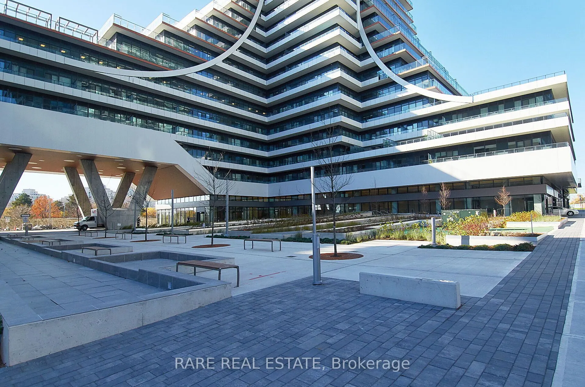 30 Shore Breeze Drive, #5902