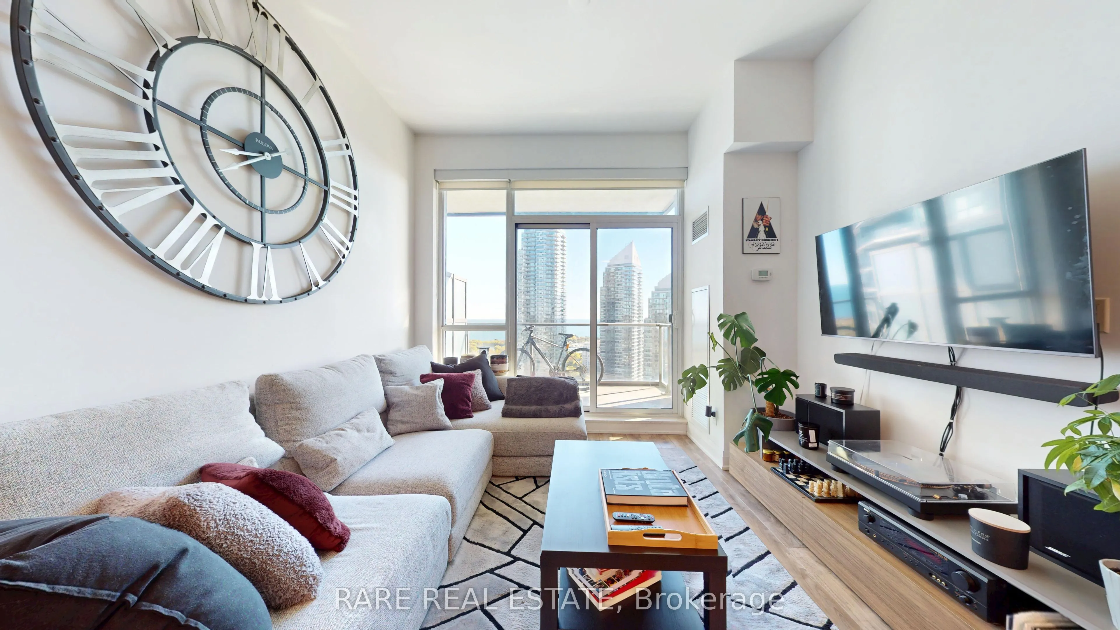36 Park Lawn Road, #2102
