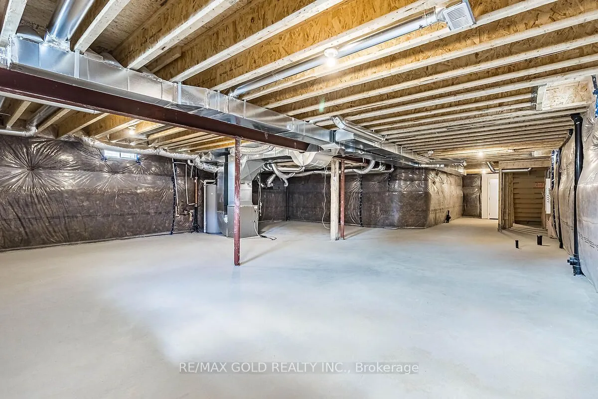 7 Dolomite Drive