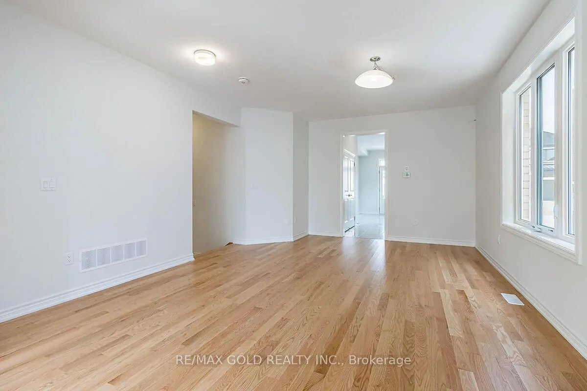 7 Dolomite Drive