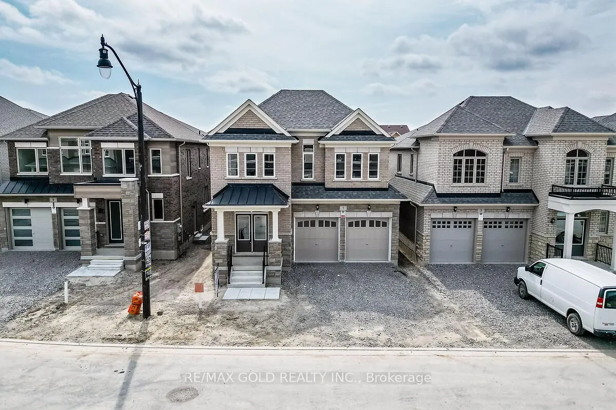 7 Dolomite Drive
