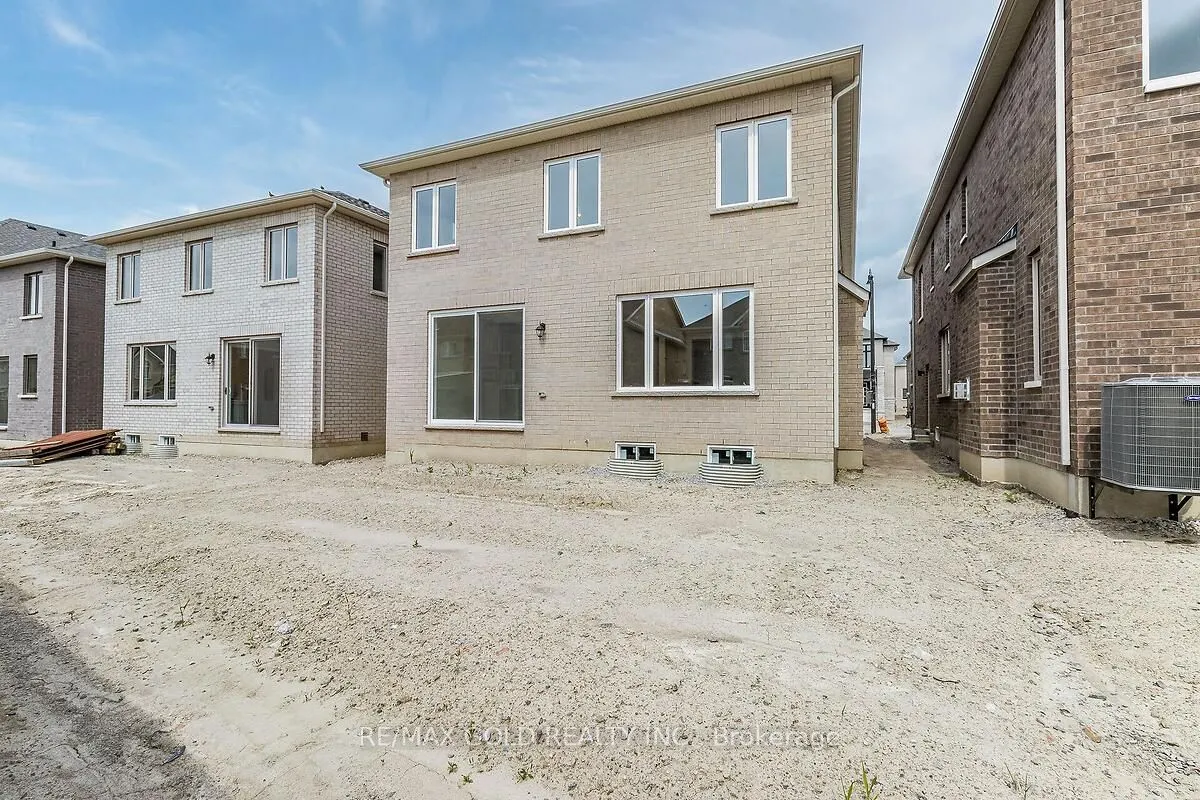 7 Dolomite Drive