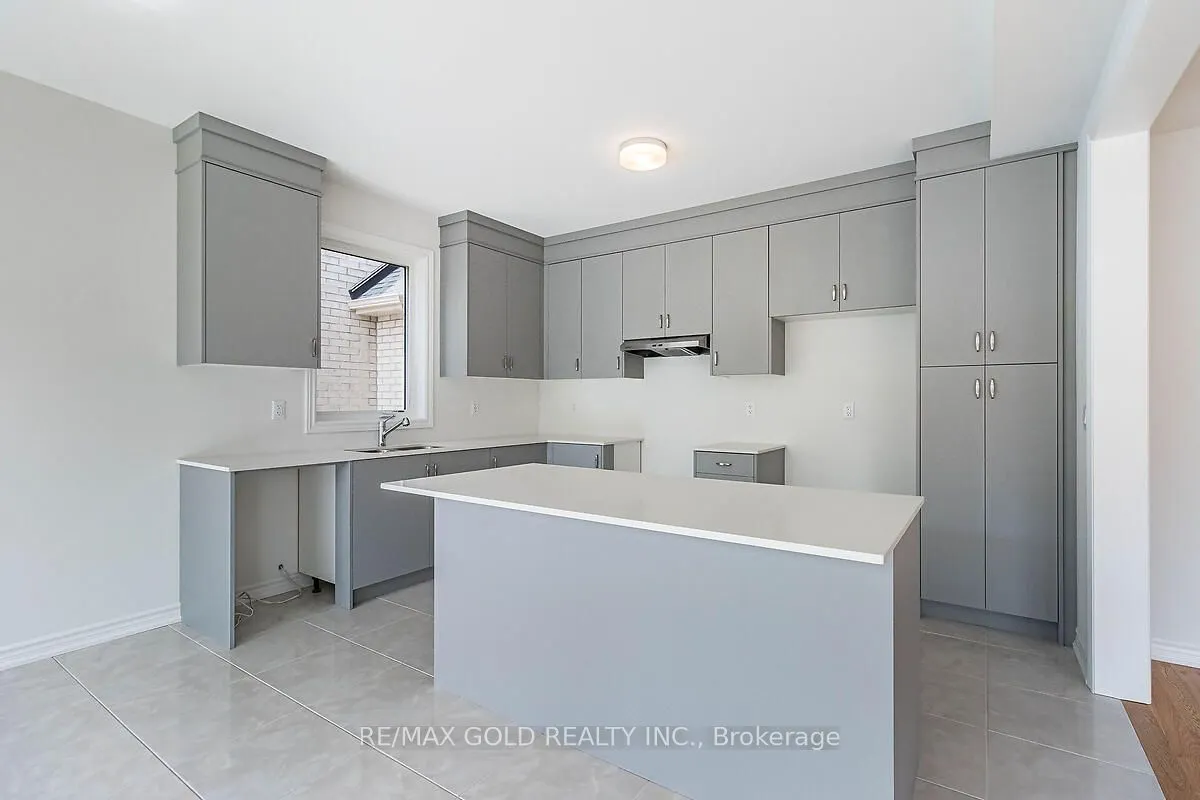 7 Dolomite Drive