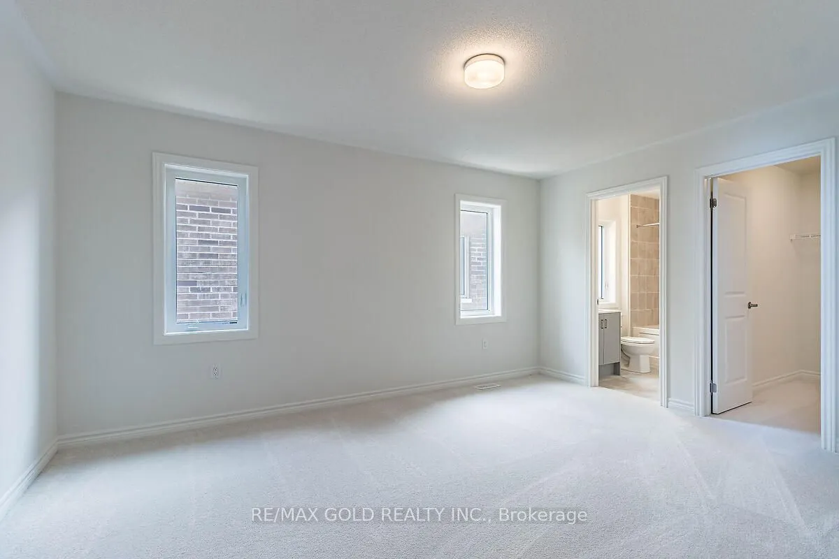 7 Dolomite Drive