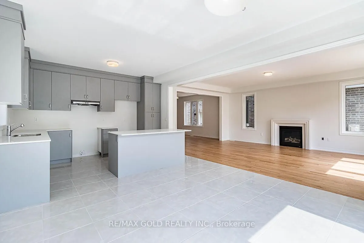 7 Dolomite Drive