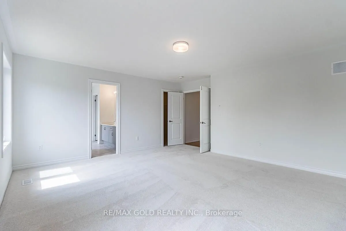 7 Dolomite Drive