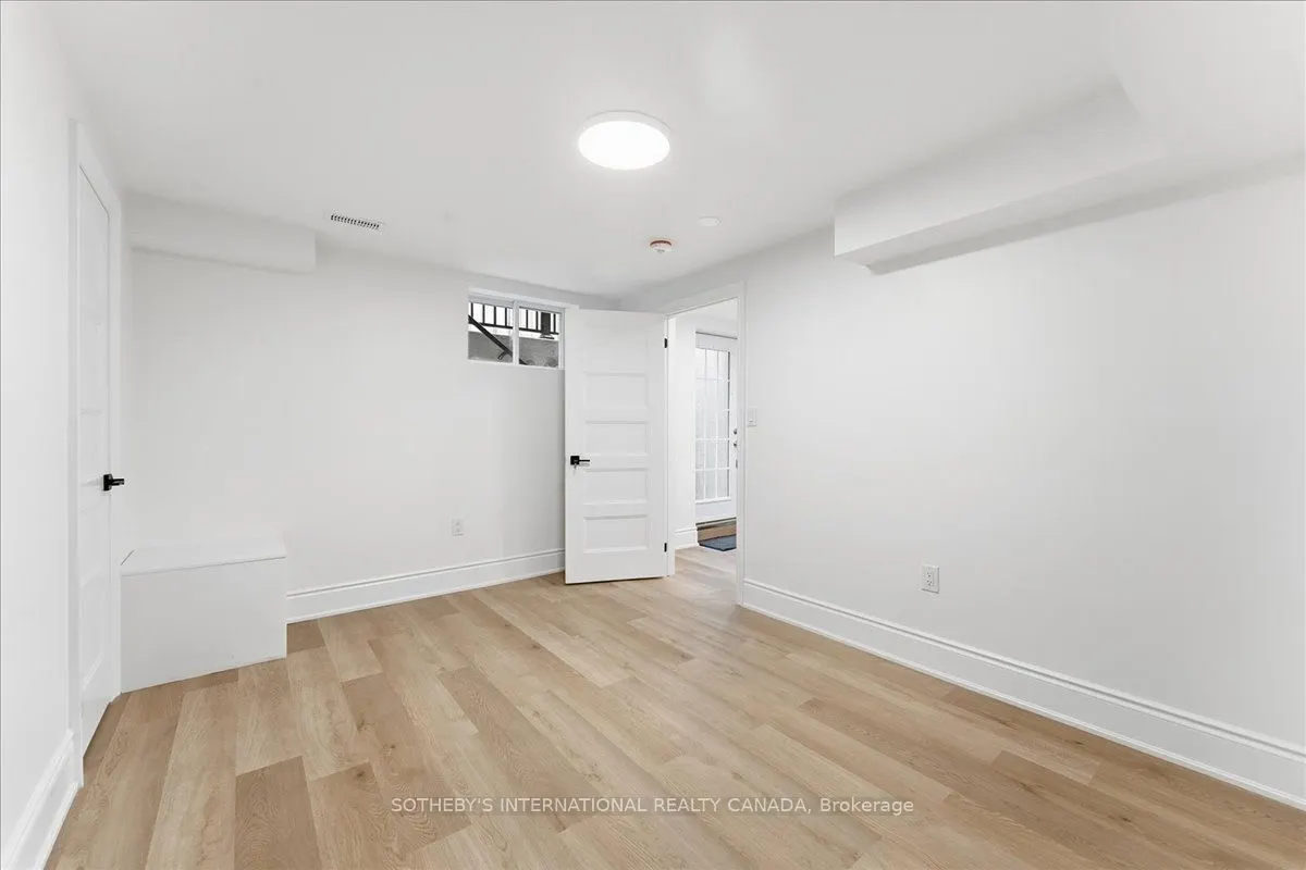 1209 Woodview Drive, #Bsmt