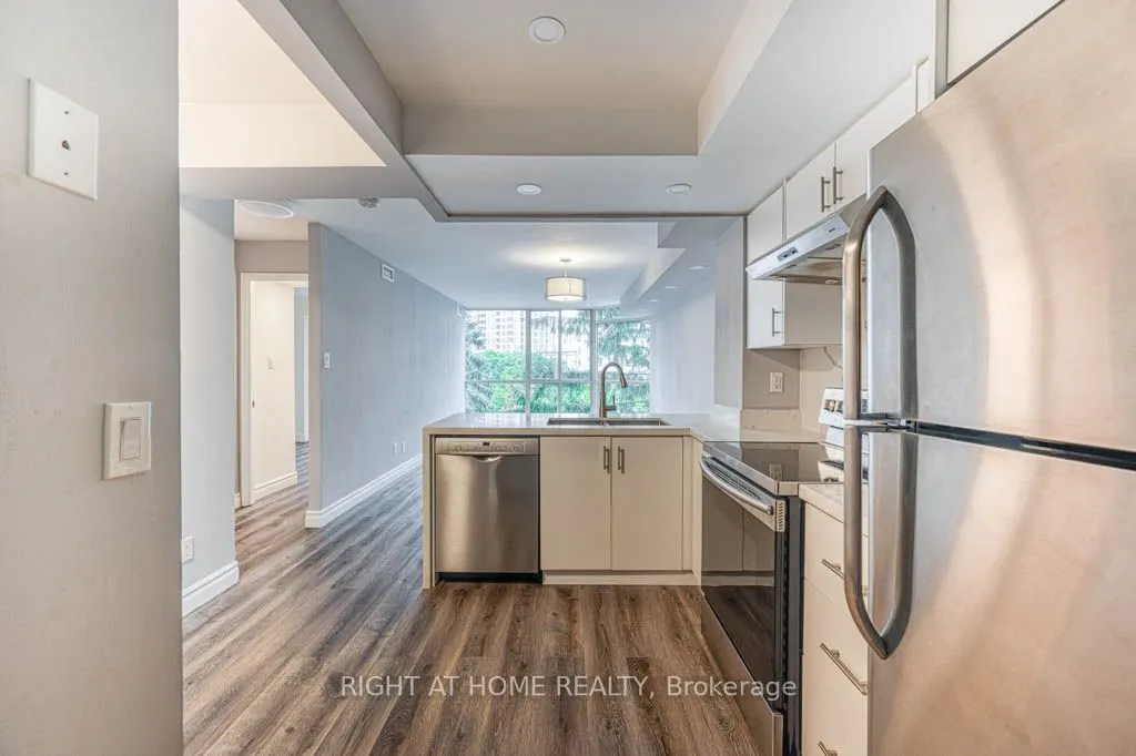 55 Kingsbridge Garden Circle, #313