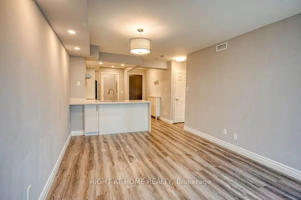 55 Kingsbridge Garden Circle, #313