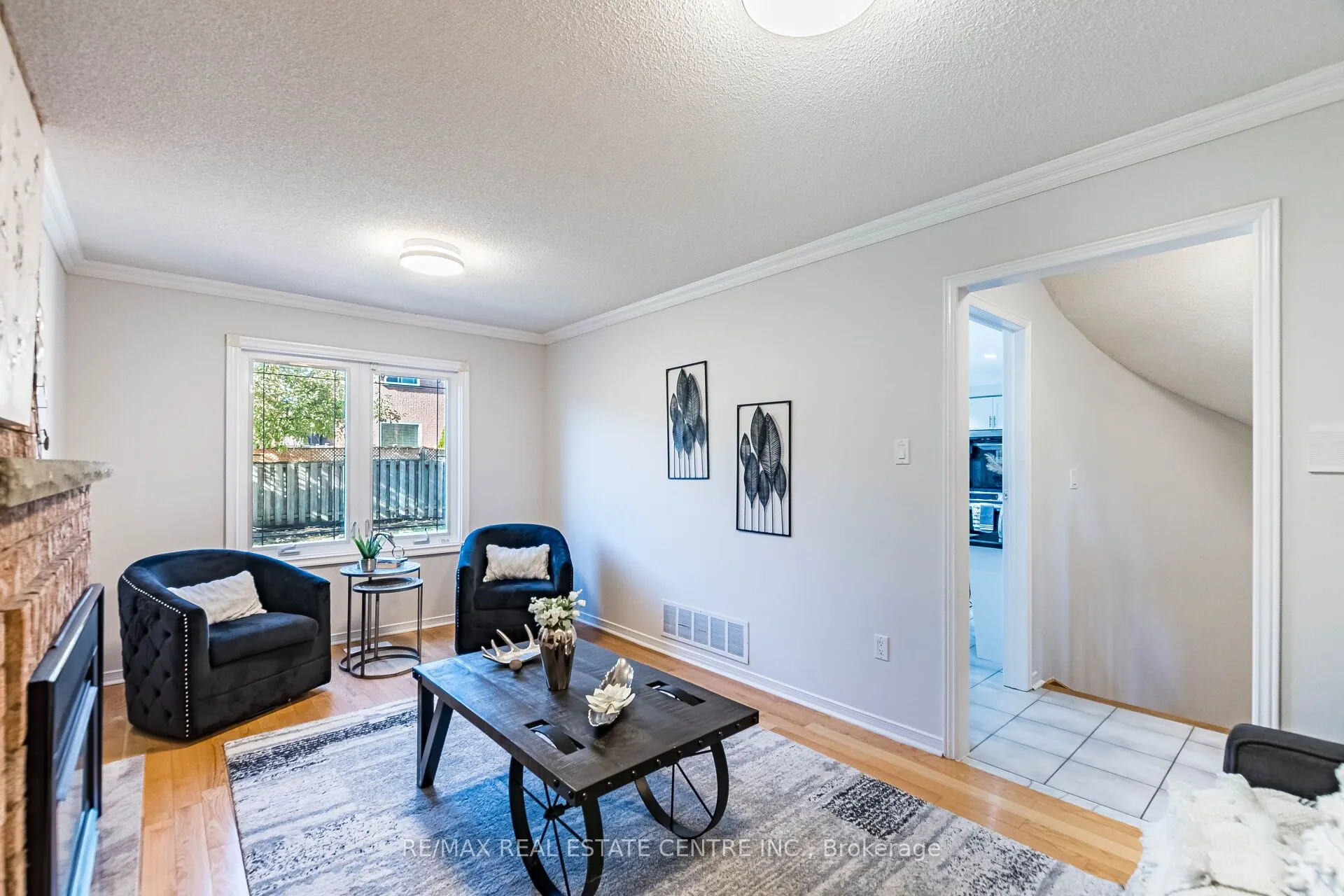 963 Summerbreeze Court