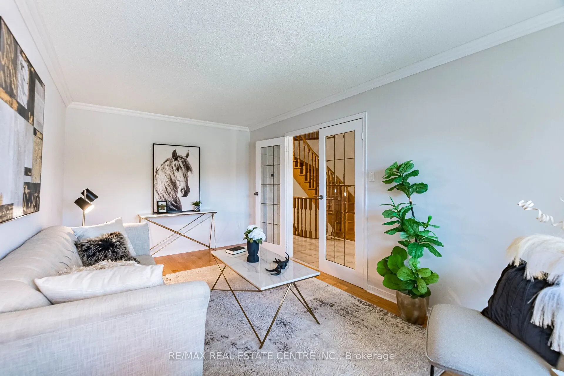 963 Summerbreeze Court