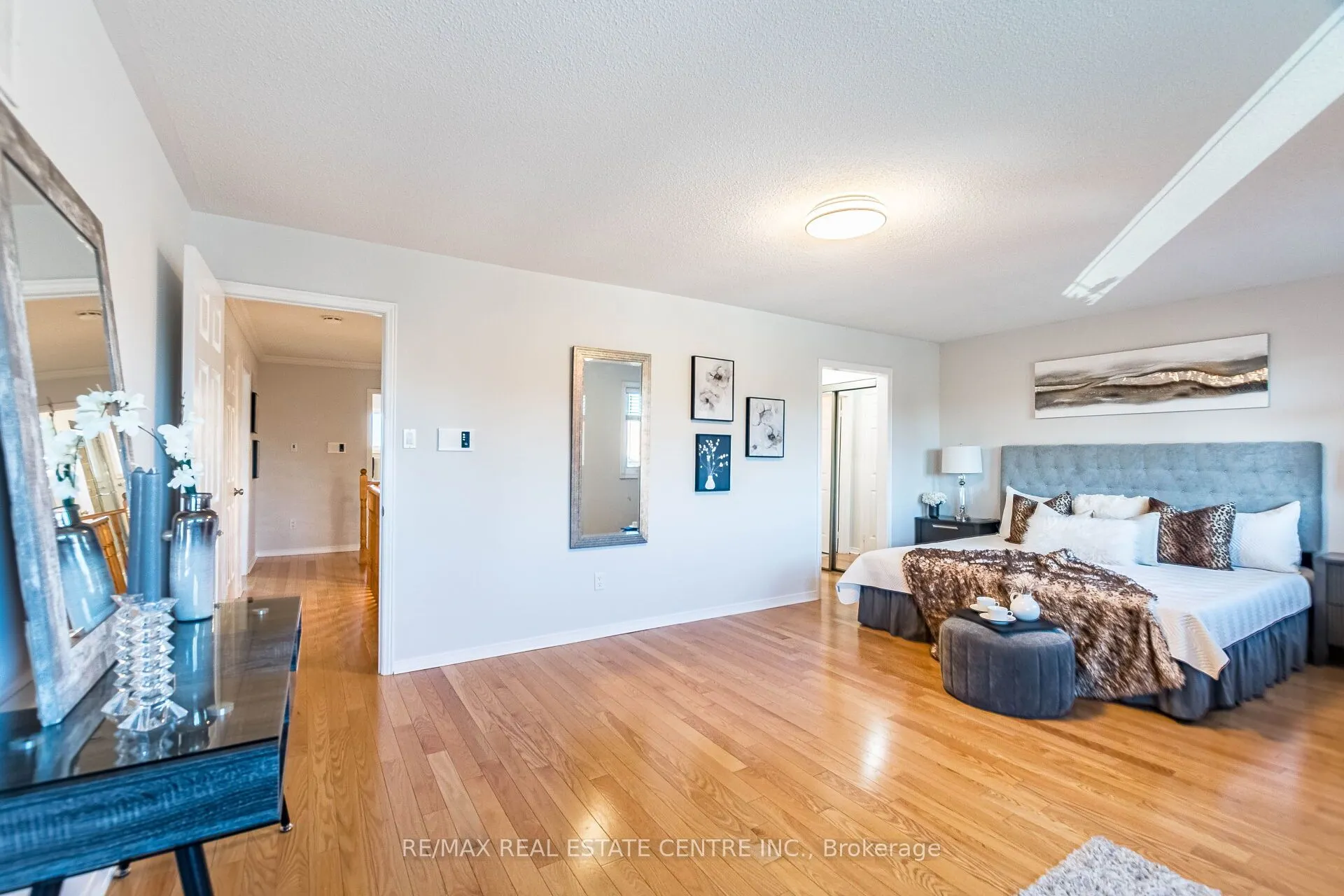 963 Summerbreeze Court