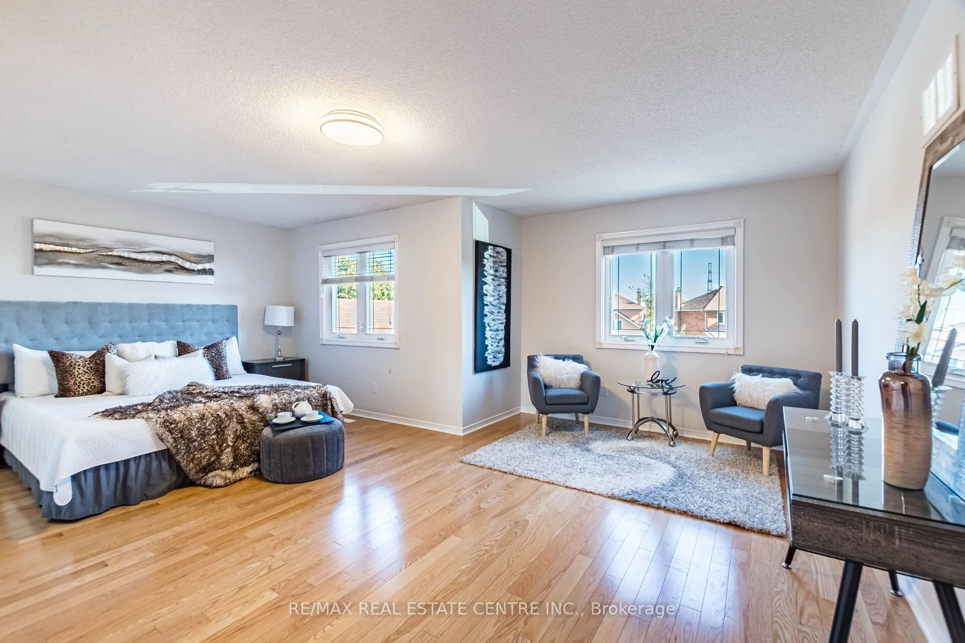 963 Summerbreeze Court