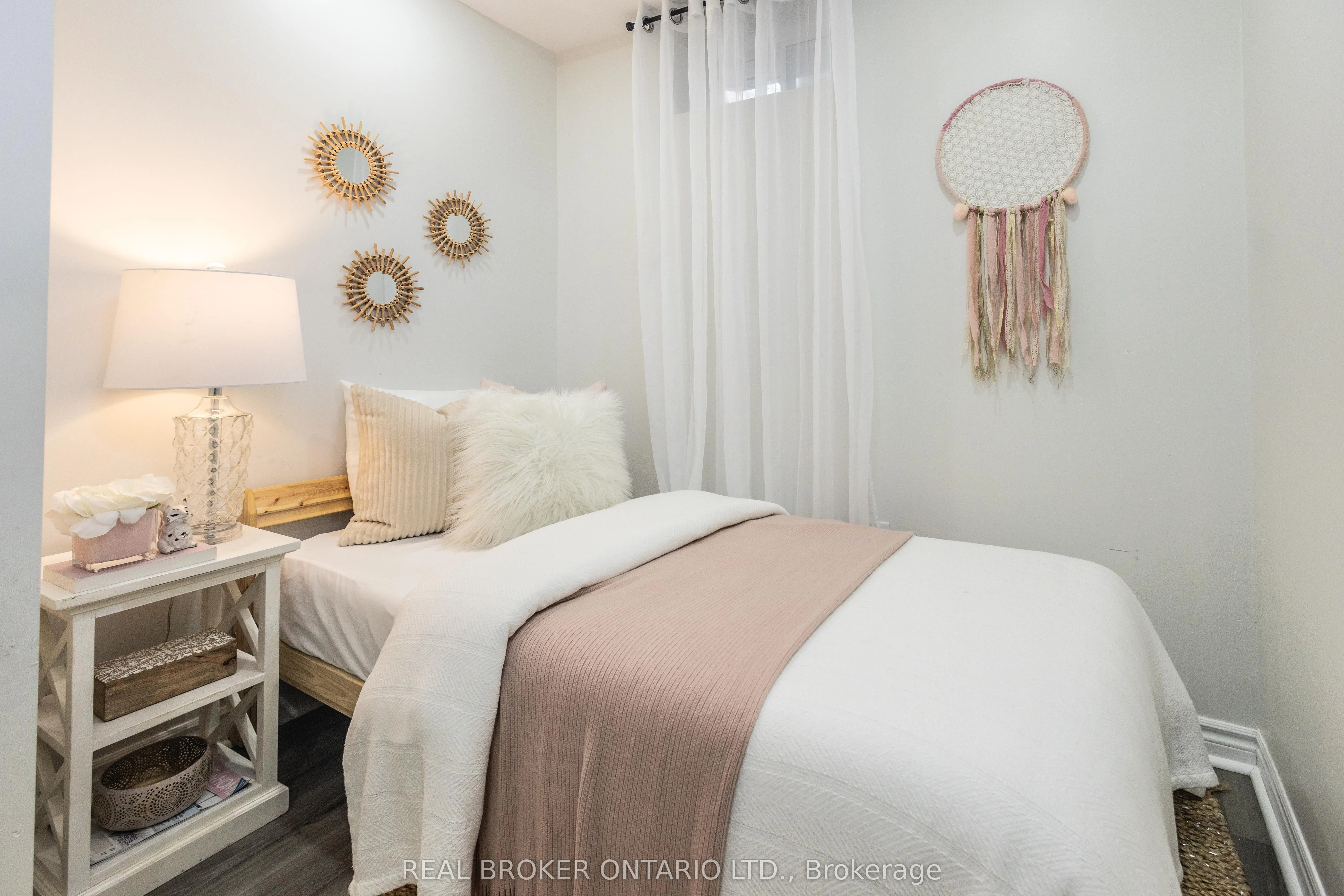 5255 Guildwood Way, #36