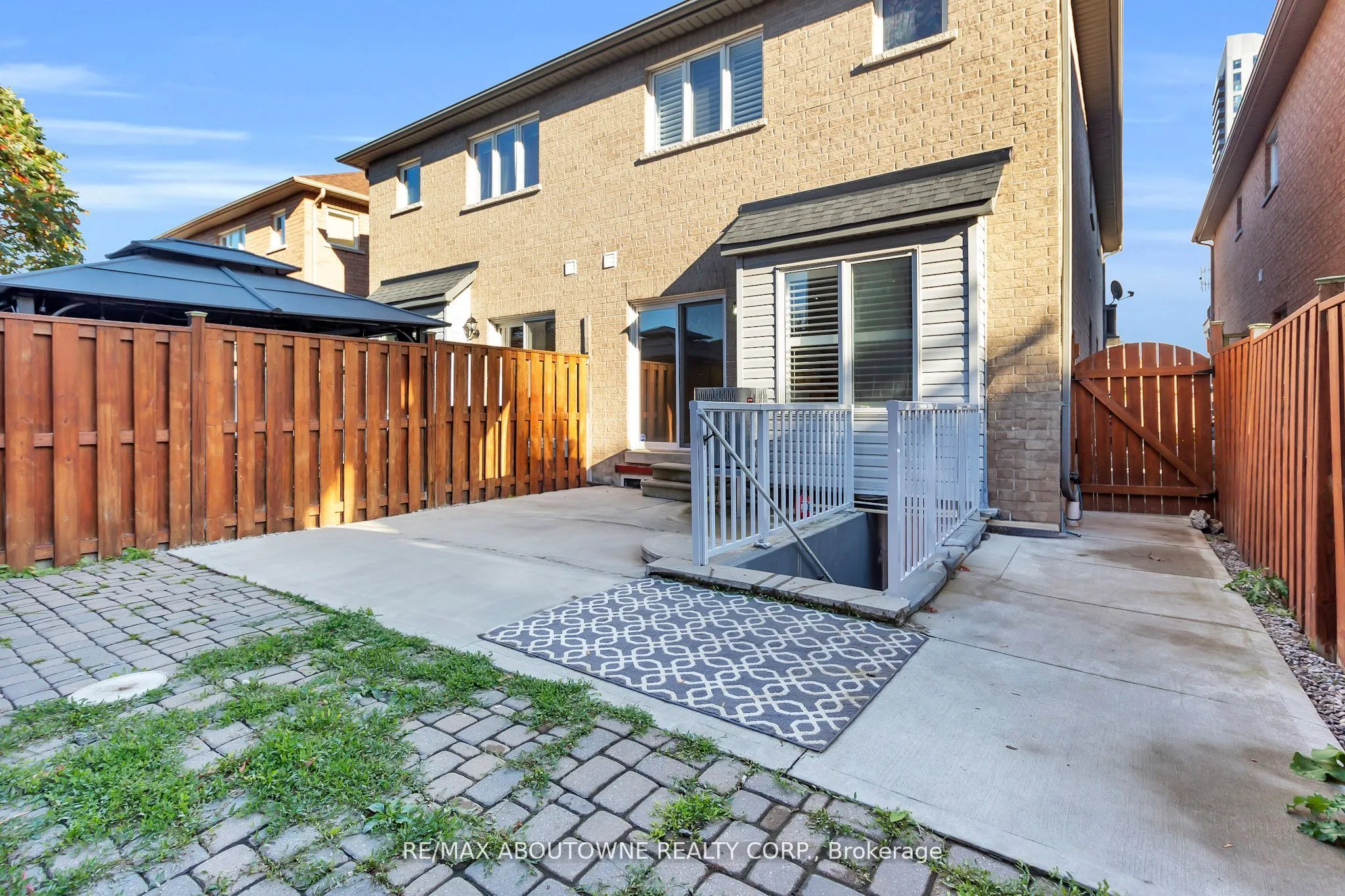 128 Breton Avenue, #Upper