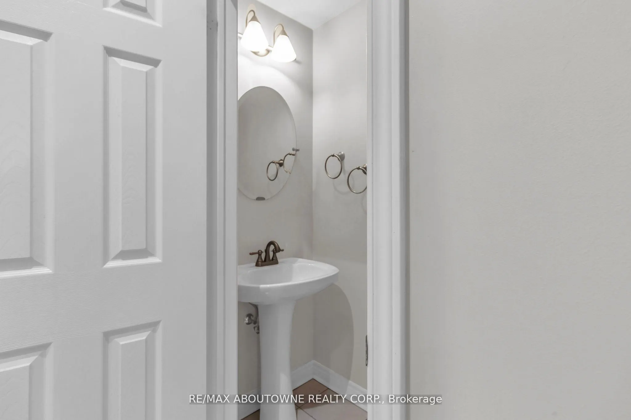 128 Breton Avenue, #Upper