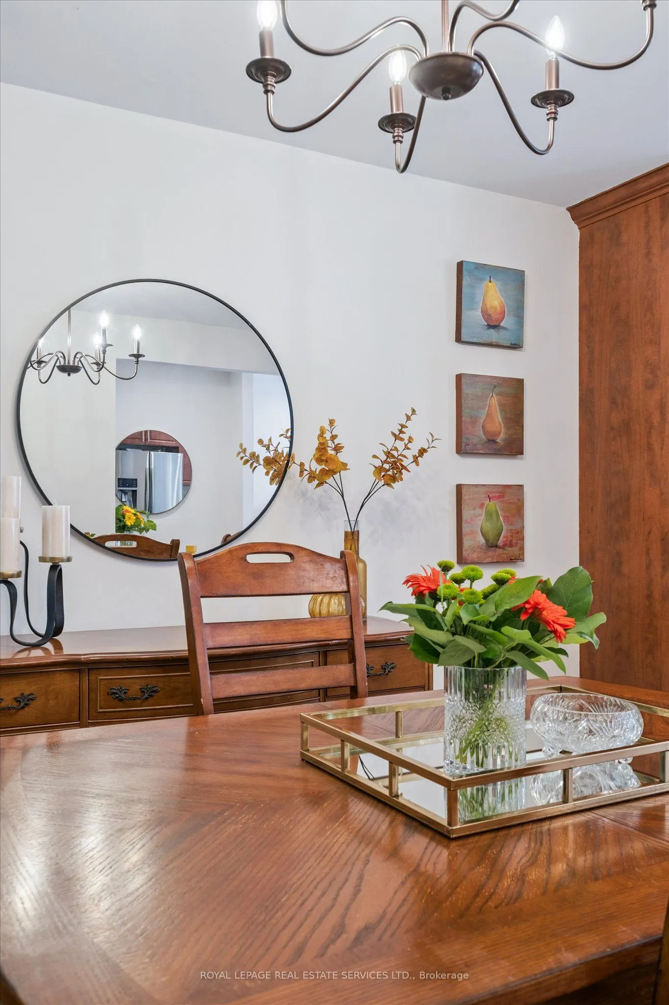 915 Inverhouse Drive, #24