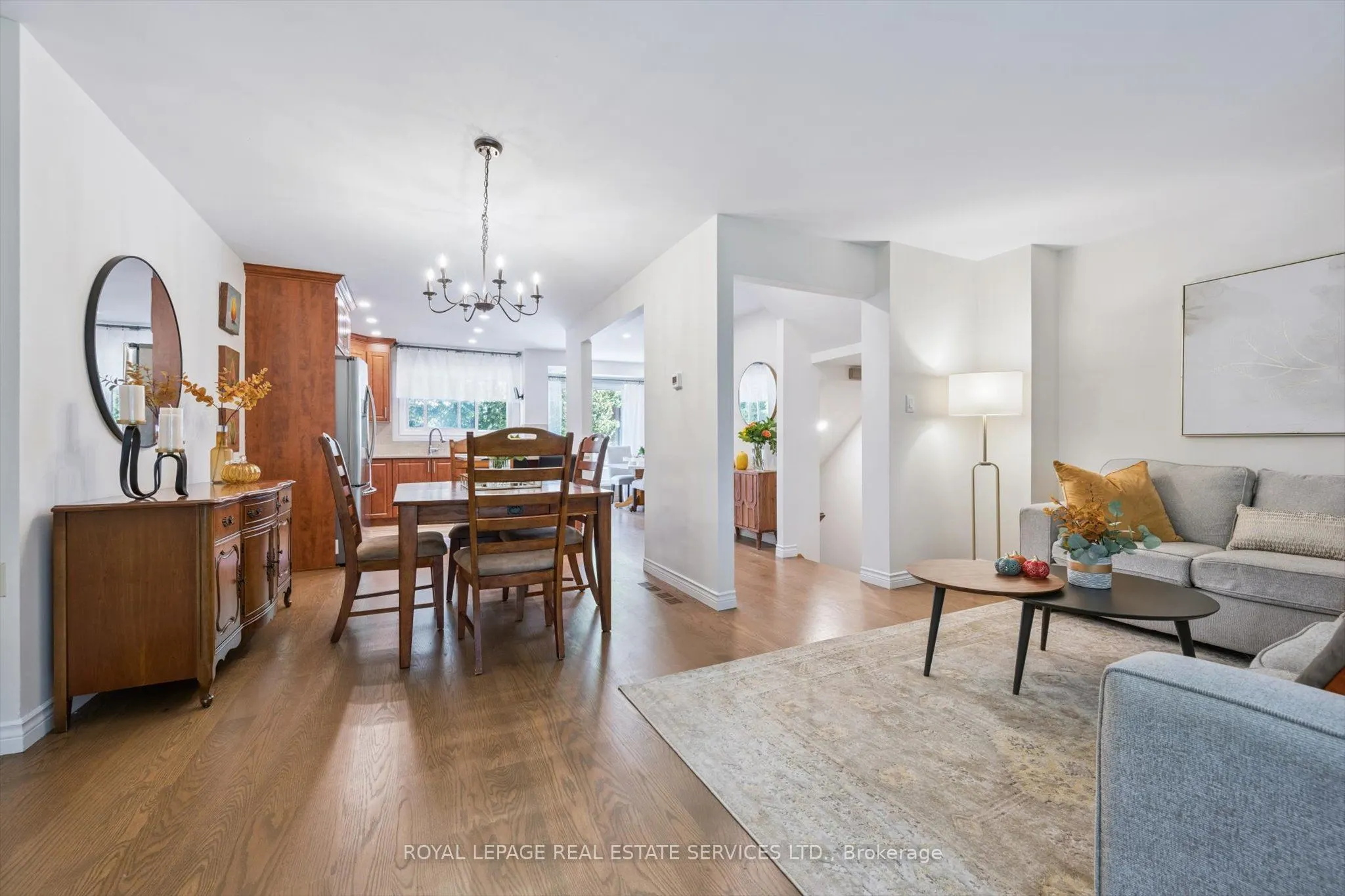 915 Inverhouse Drive, #24