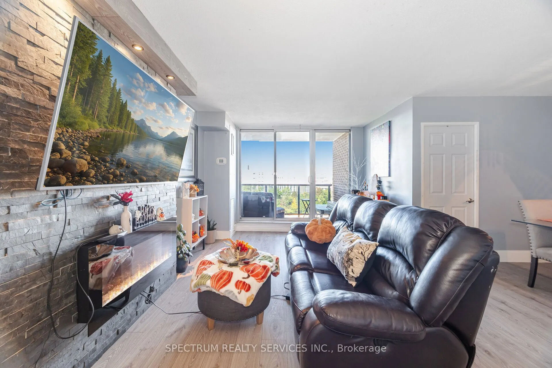 85 Emmett Avenue, #1210