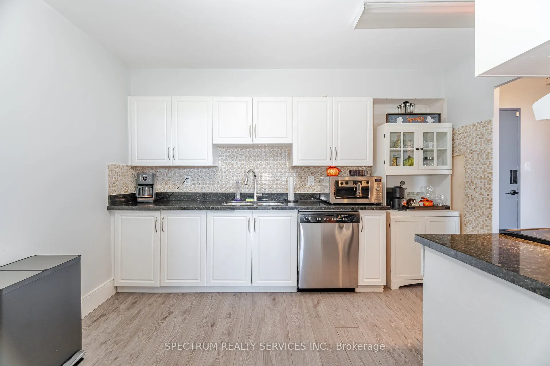 85 Emmett Avenue, #1210