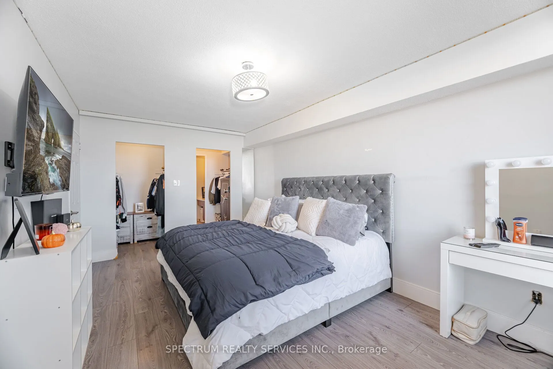 85 Emmett Avenue, #1210