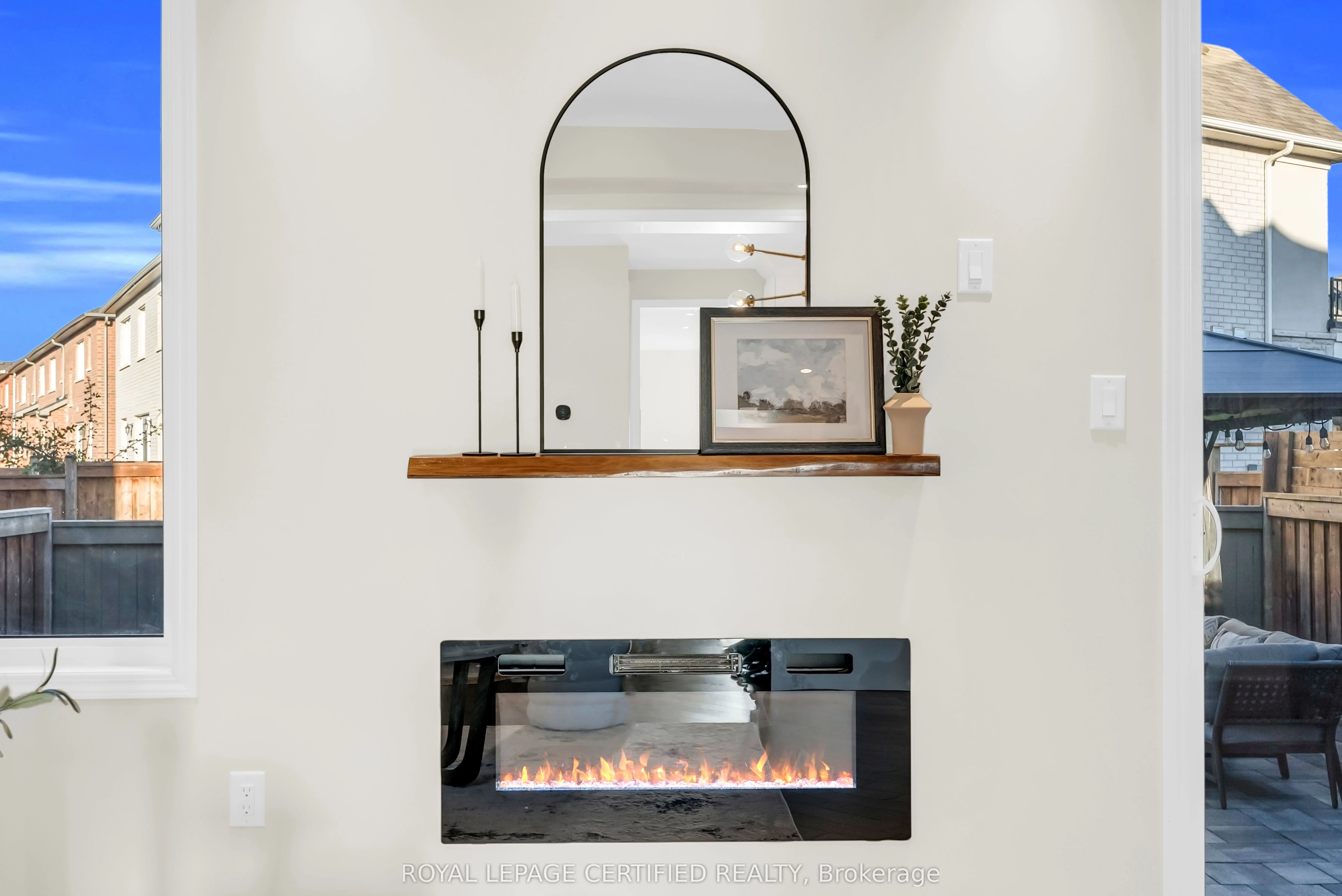 1433 Sycamore Garden