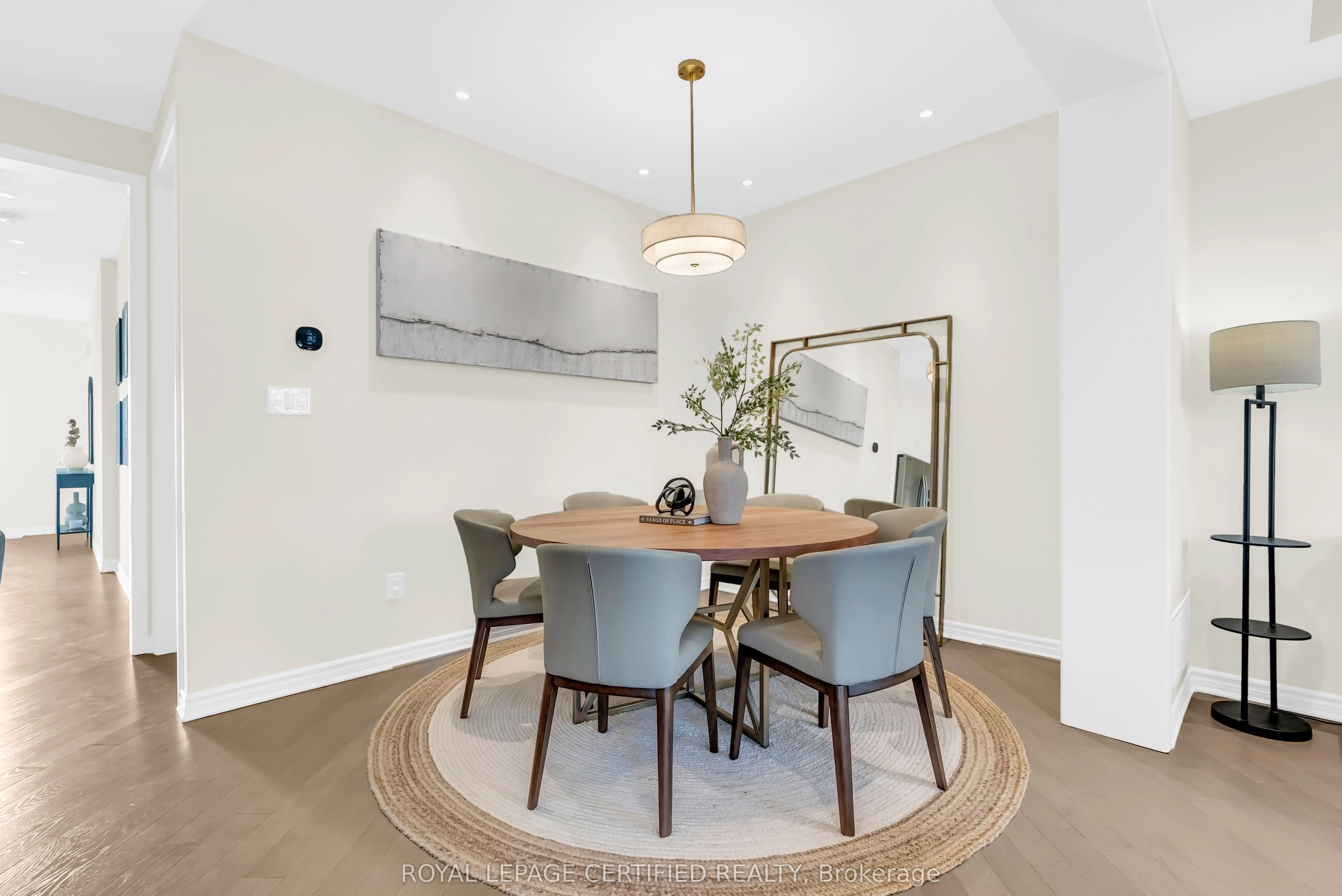 1433 Sycamore Garden