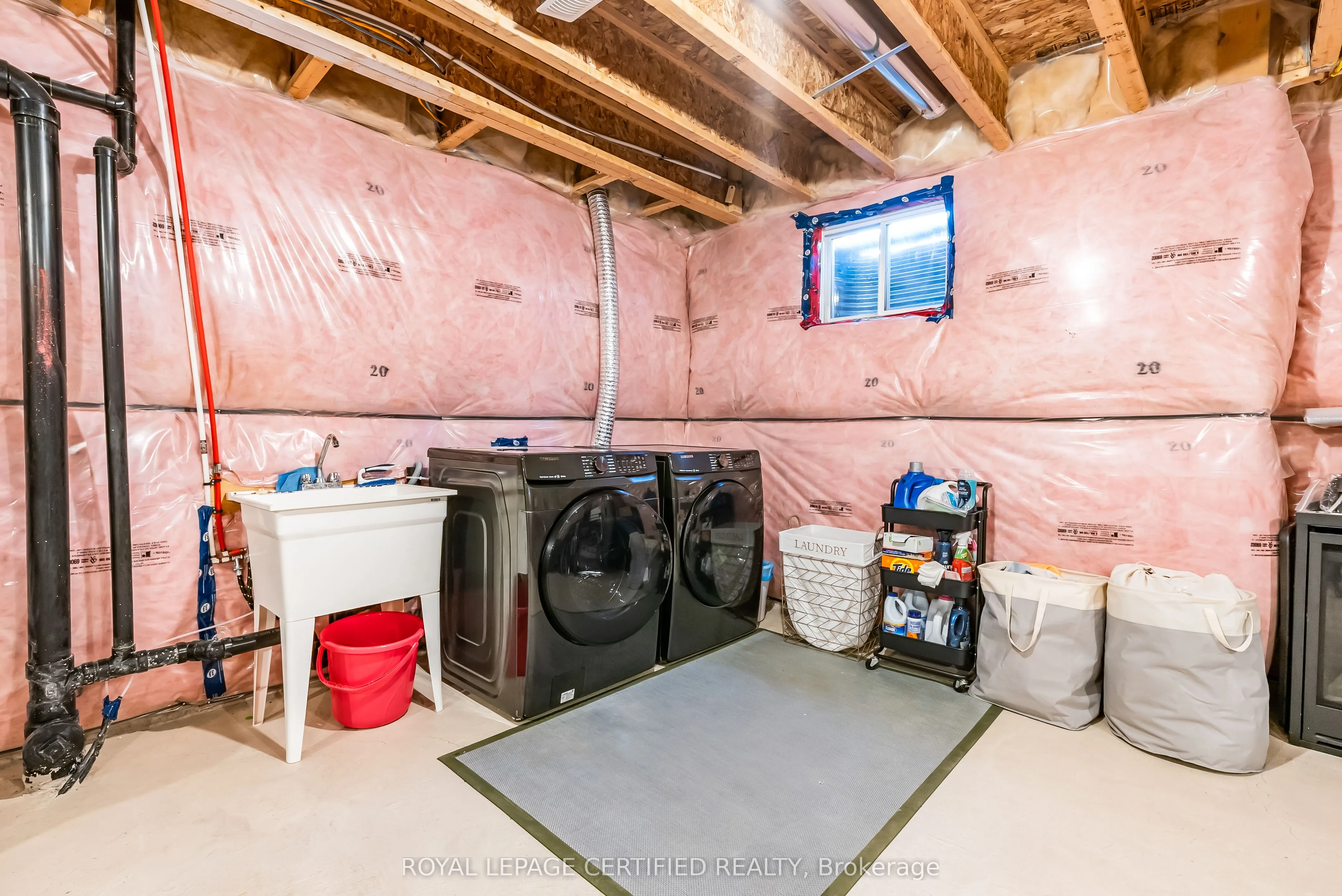 1433 Sycamore Garden