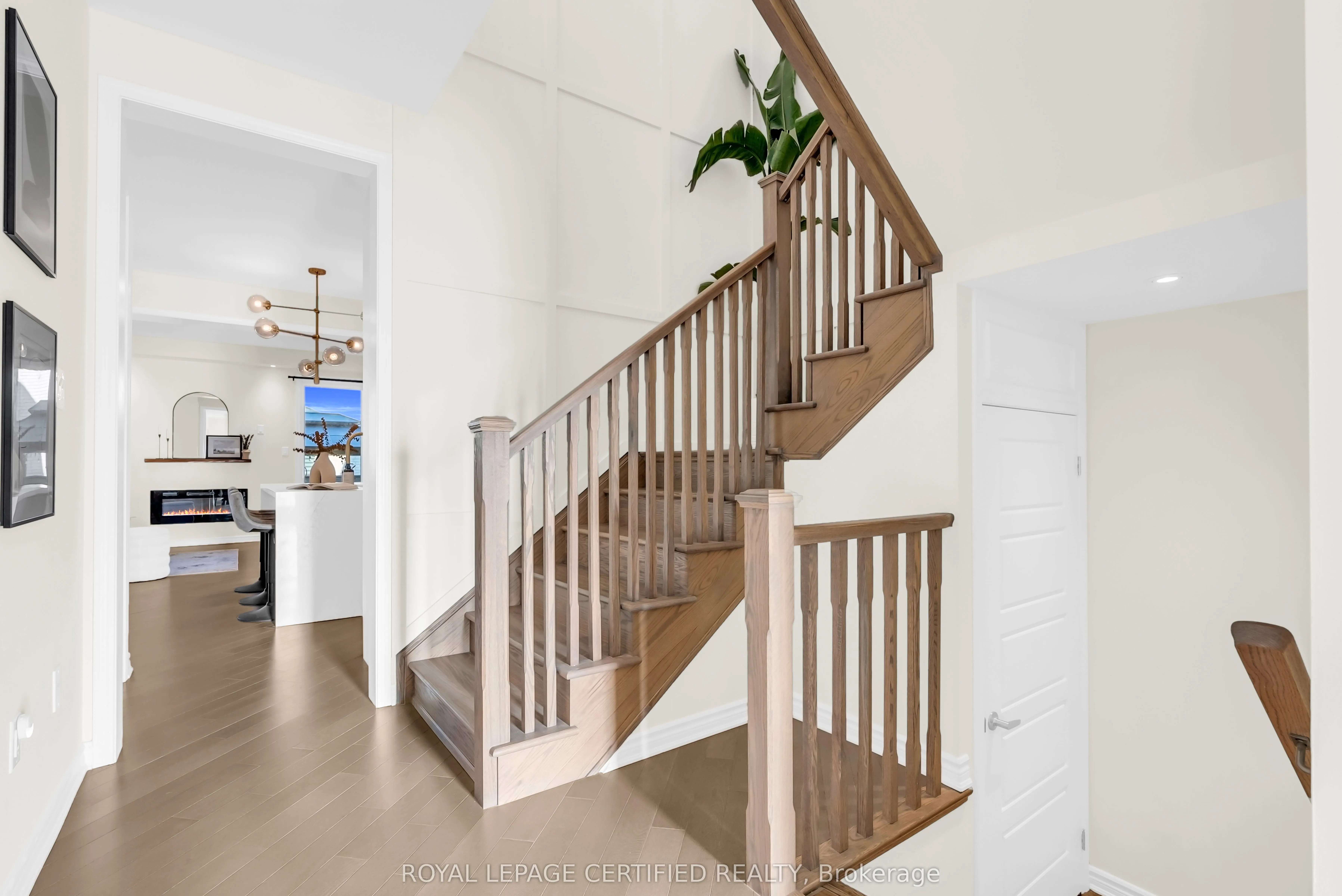 1433 Sycamore Garden