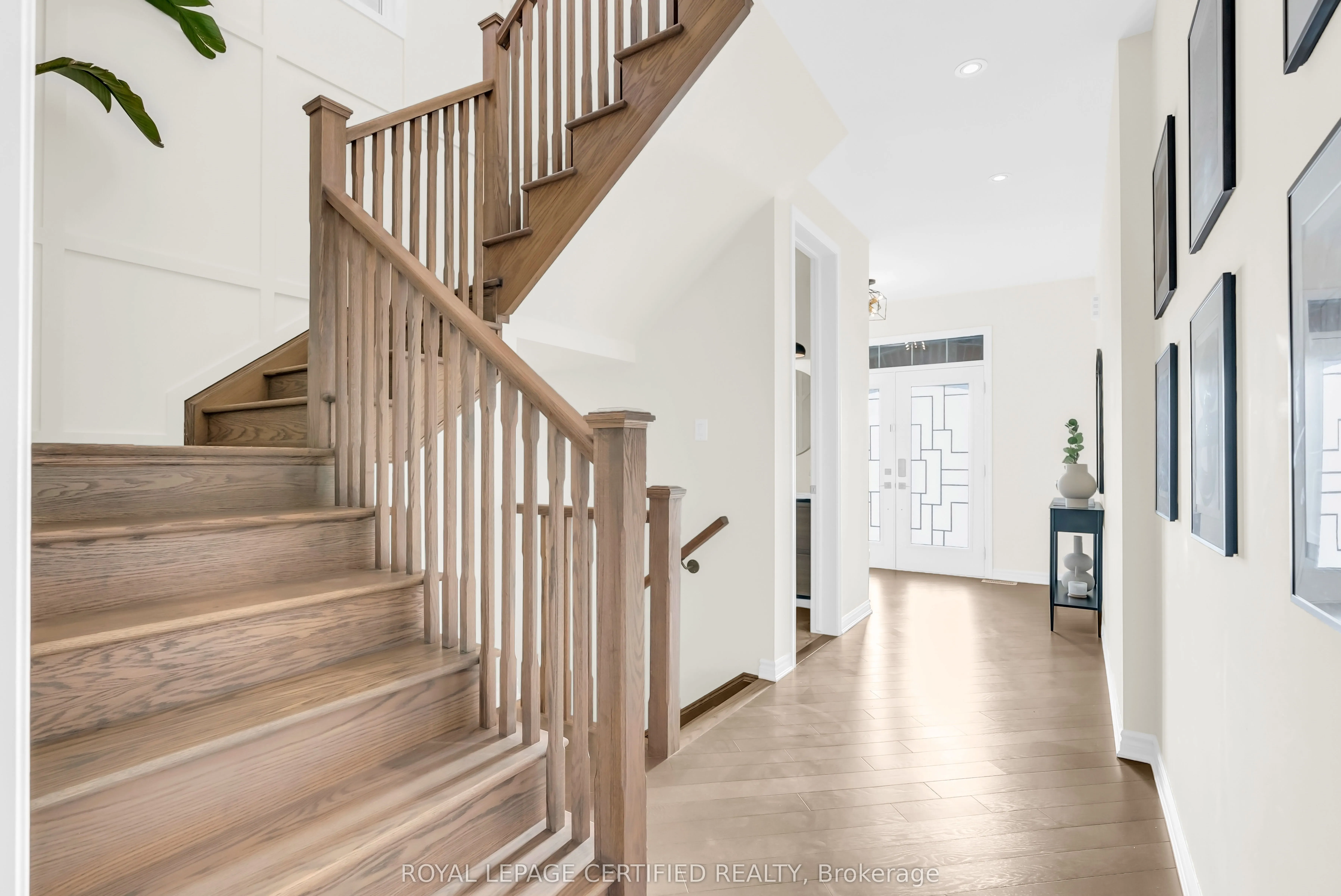 1433 Sycamore Garden