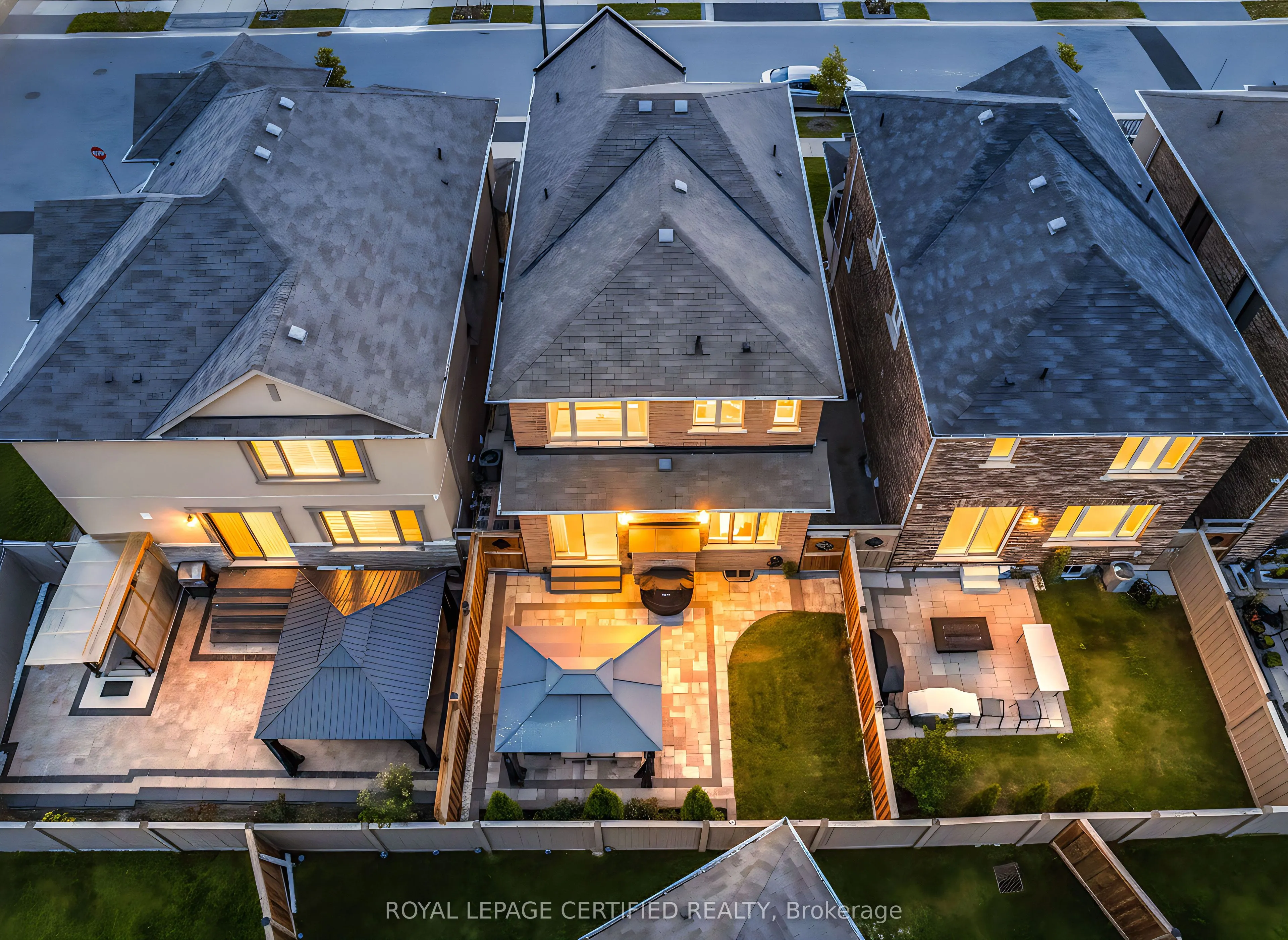 1433 Sycamore Garden