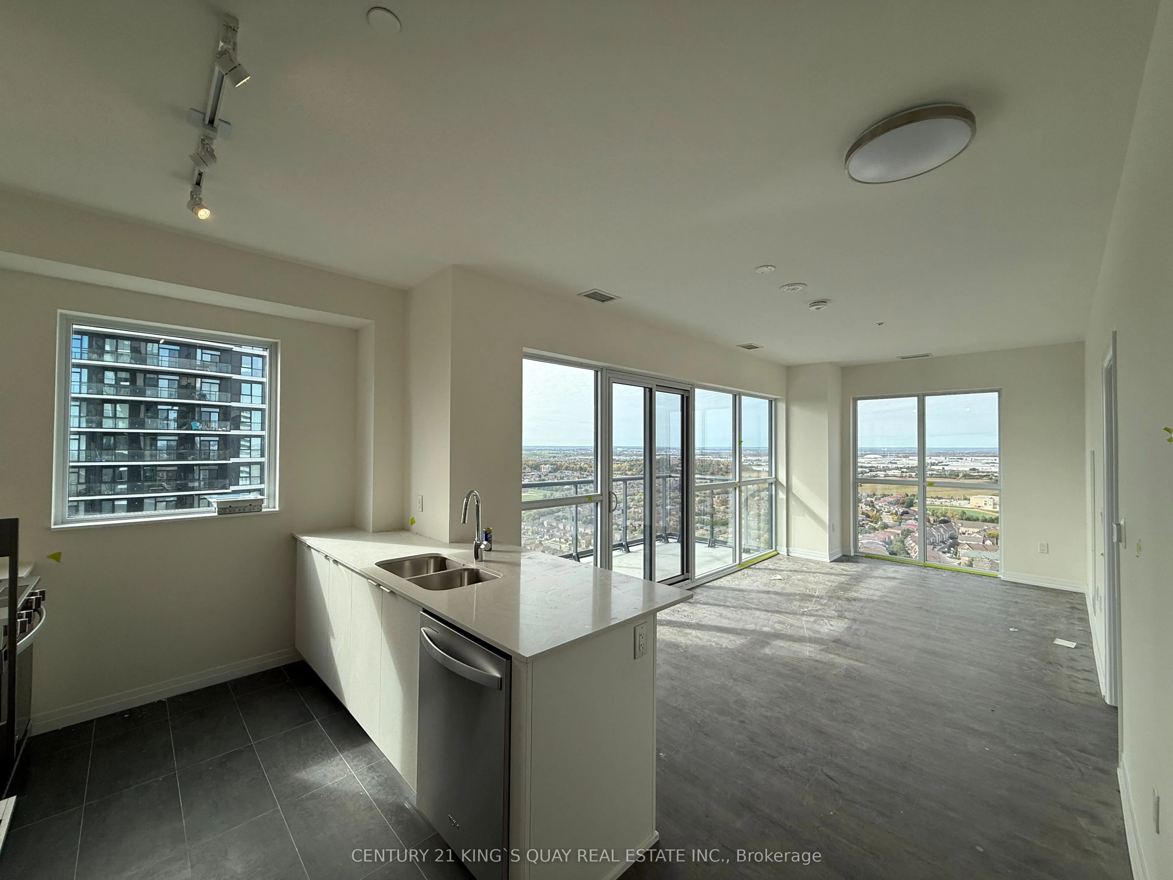 15 Watergarden Drive, #2806