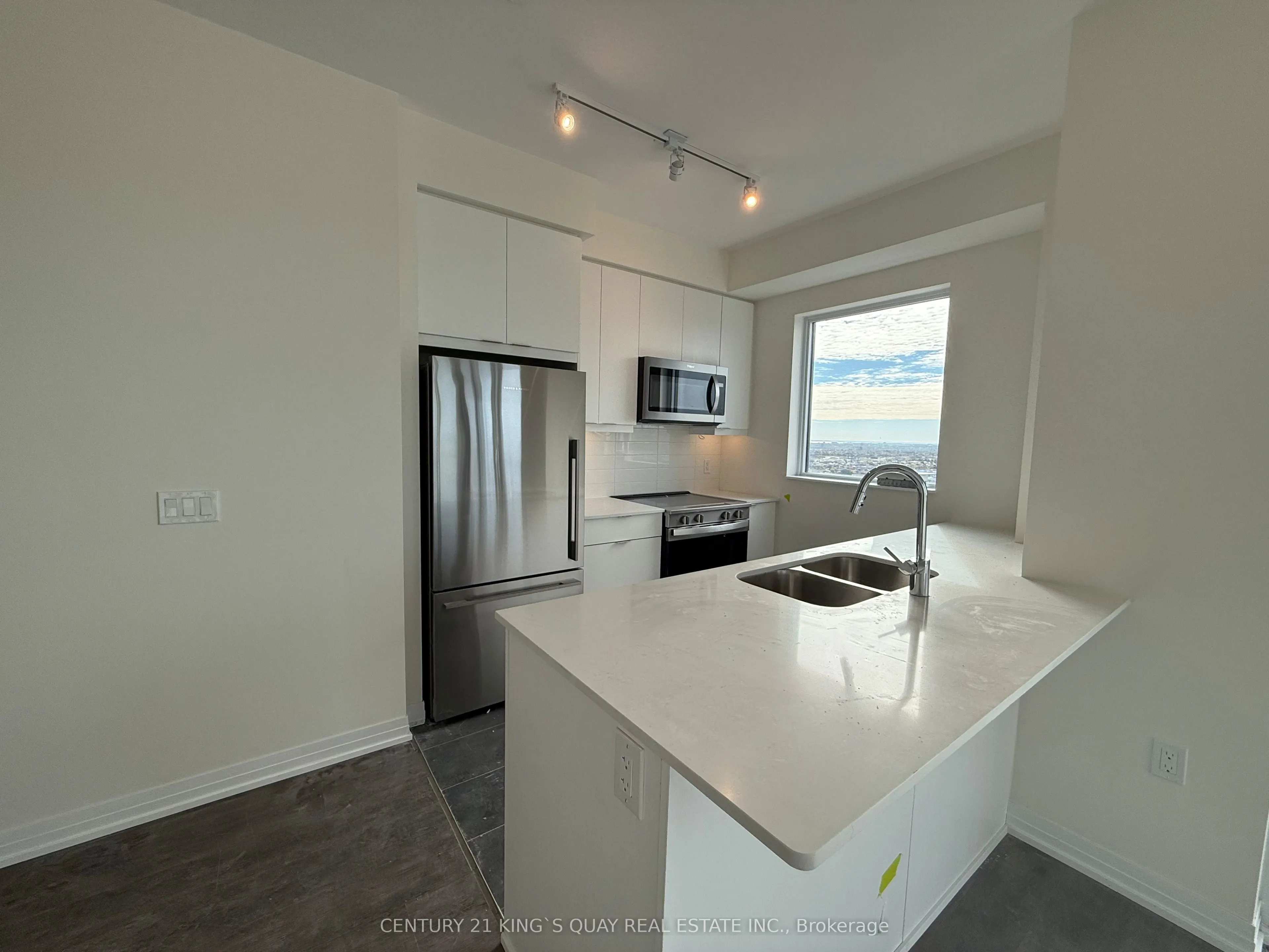 15 Watergarden Drive, #2806