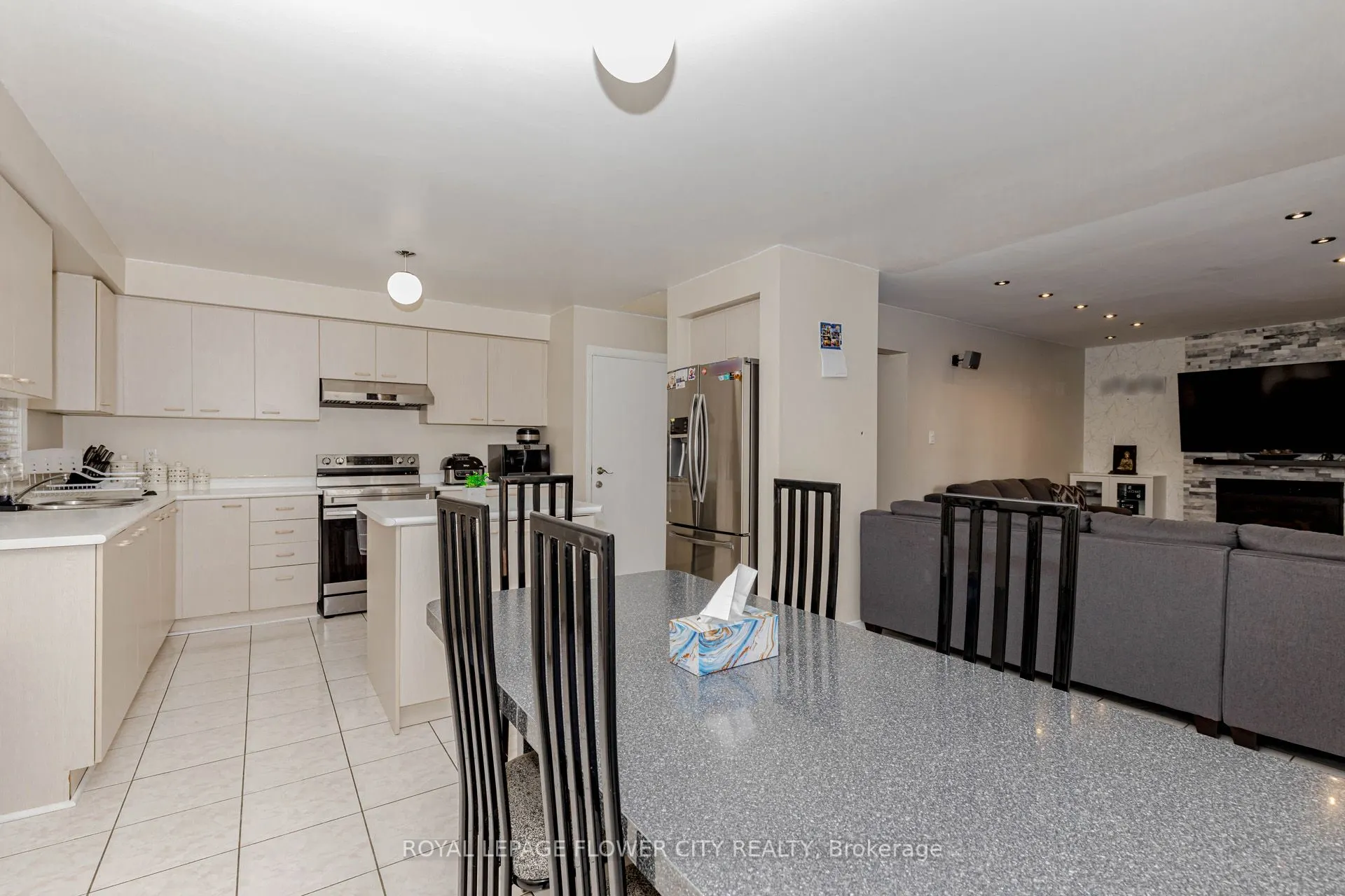 30 Foxtail Road
