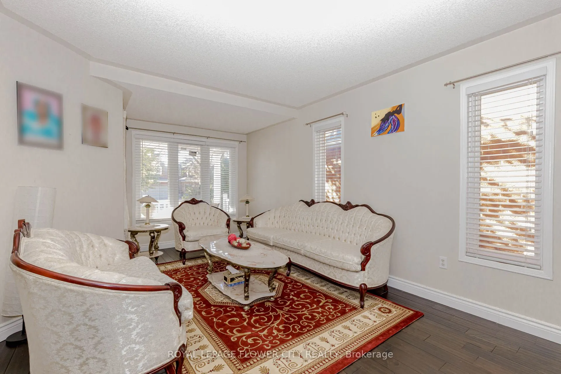 30 Foxtail Road