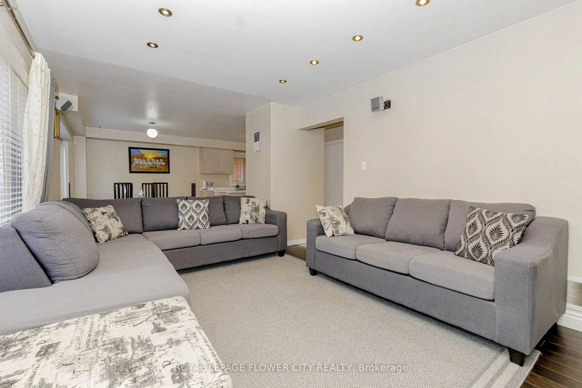 30 Foxtail Road