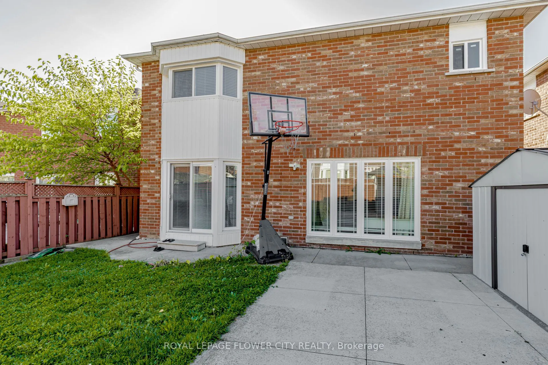30 Foxtail Road