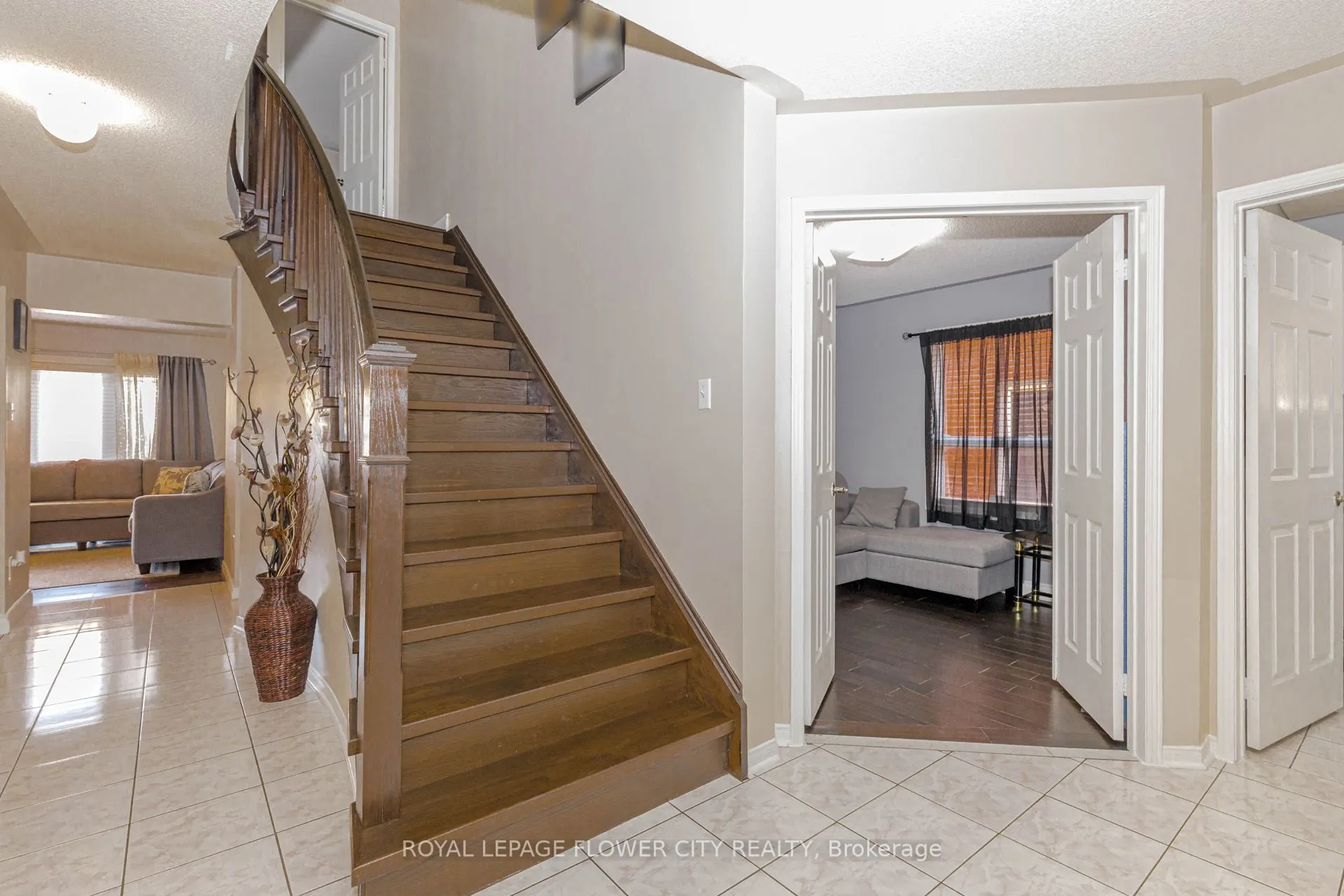 30 Foxtail Road