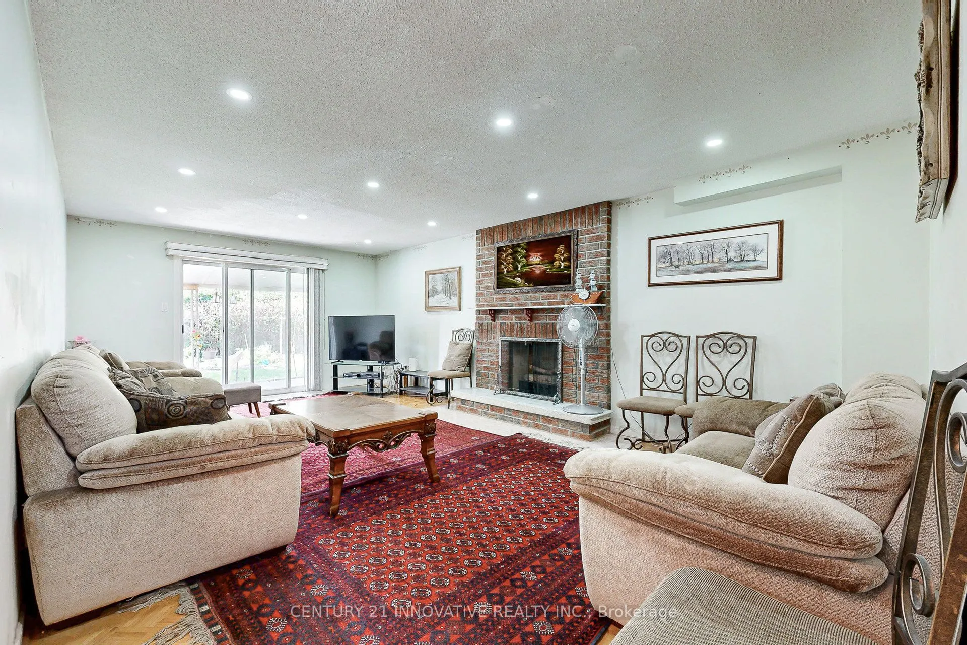 816 Willowbank Trail