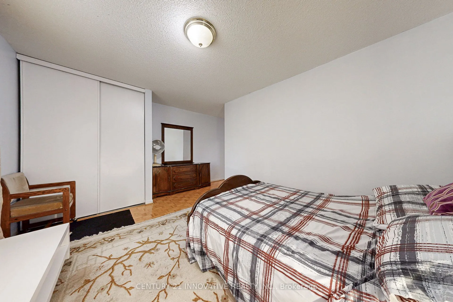 816 Willowbank Trail