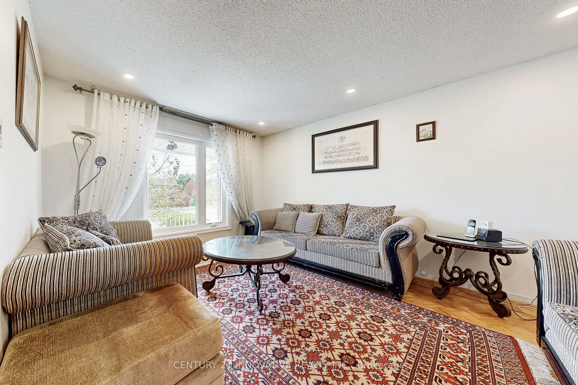 816 Willowbank Trail