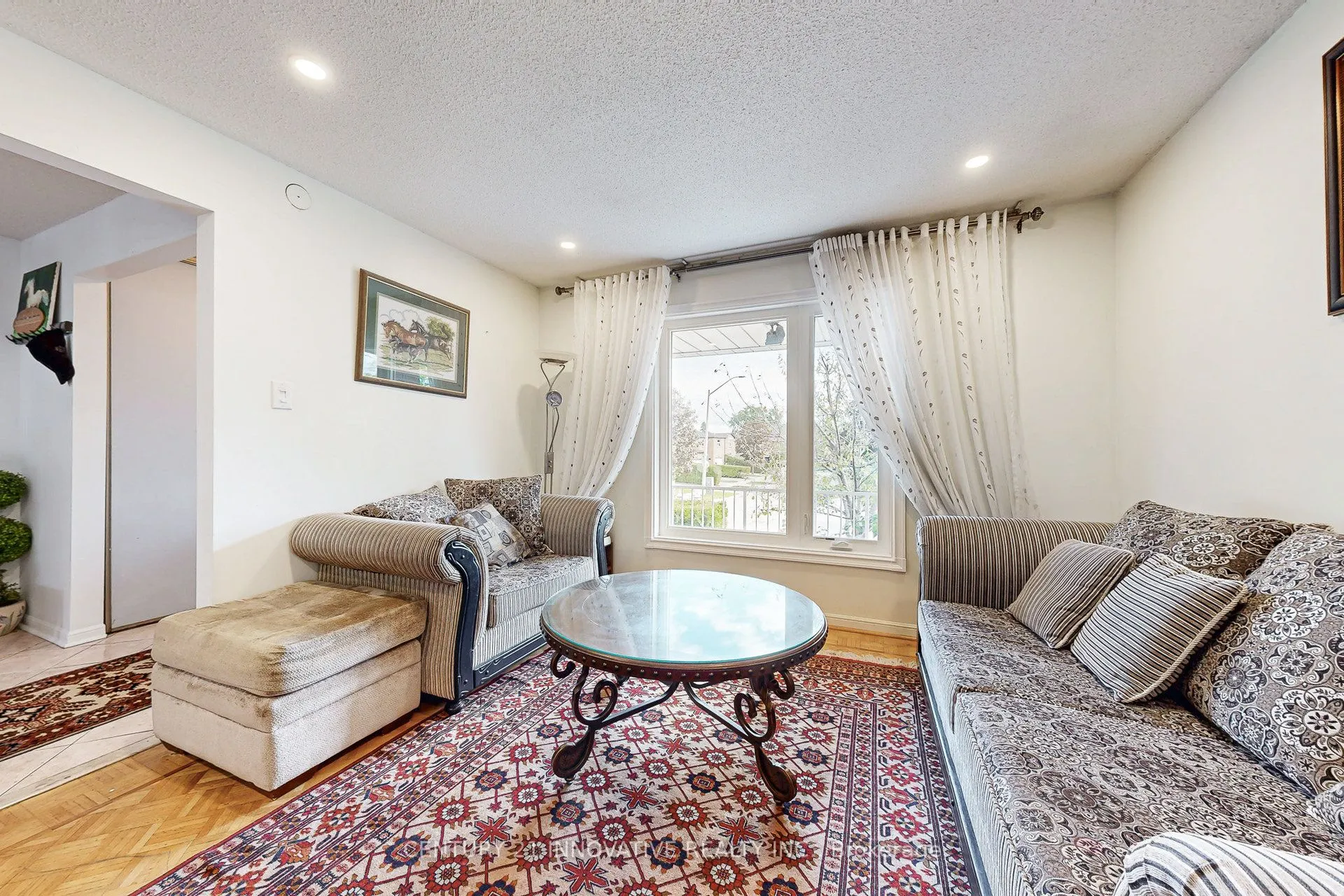 816 Willowbank Trail
